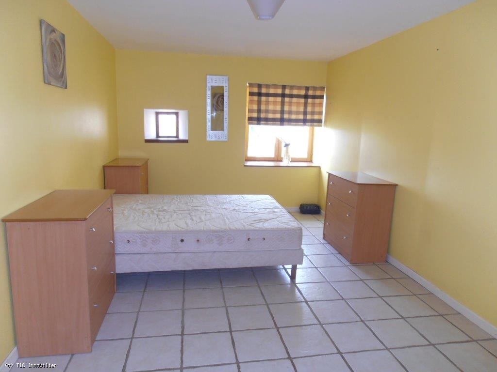 3 bedroom House in Ruffec, France – r7312