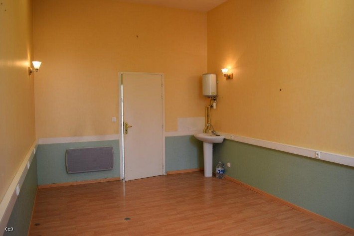 House in Ruffec, France – r7238