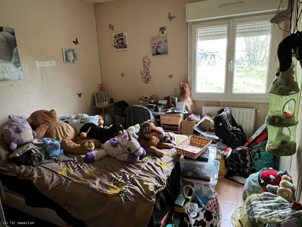 4 bedroom House in Ruffec, France – r7199