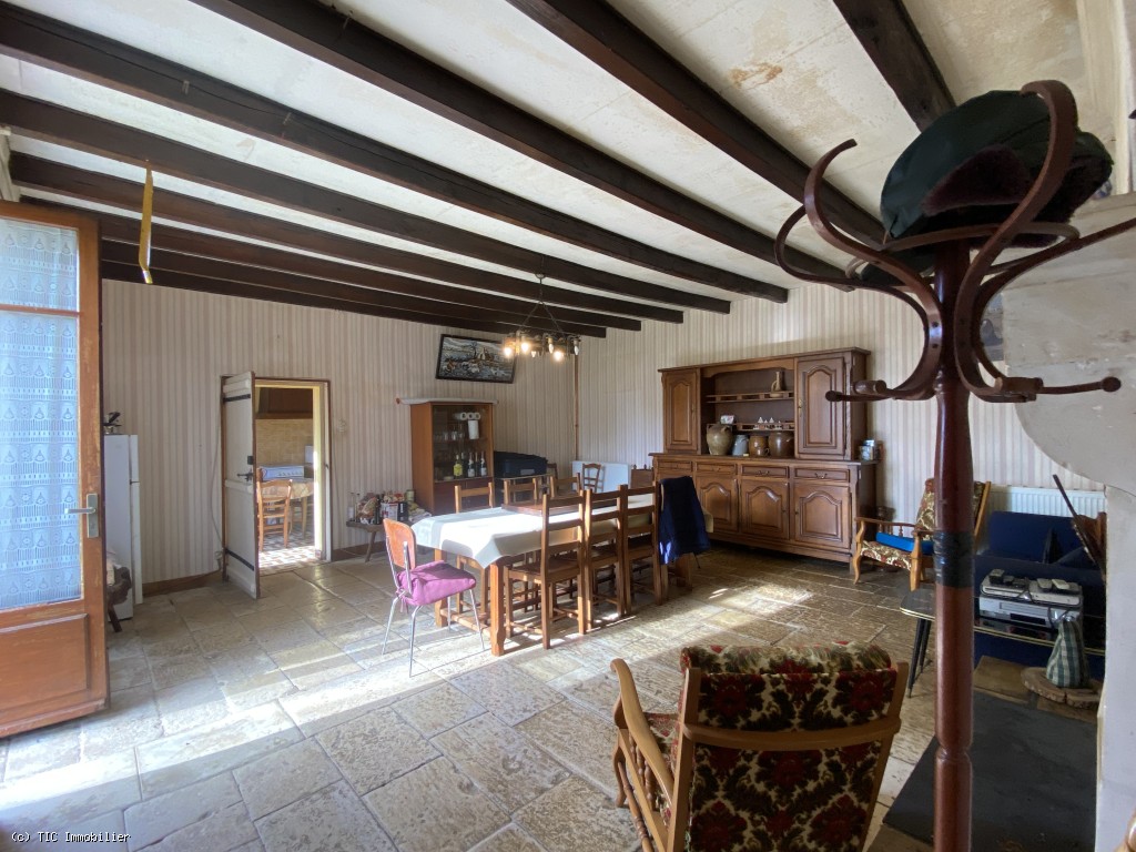 4 bedroom House in Sauze-Vaussais, Sauzé-Vaussais, France – r7126