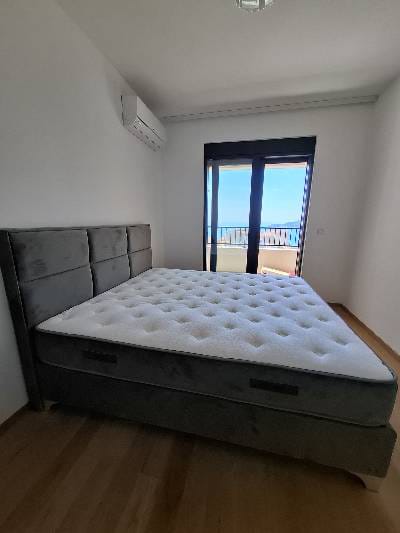 2 bedroom Apartment in Becici, Montenegro – CMM53052