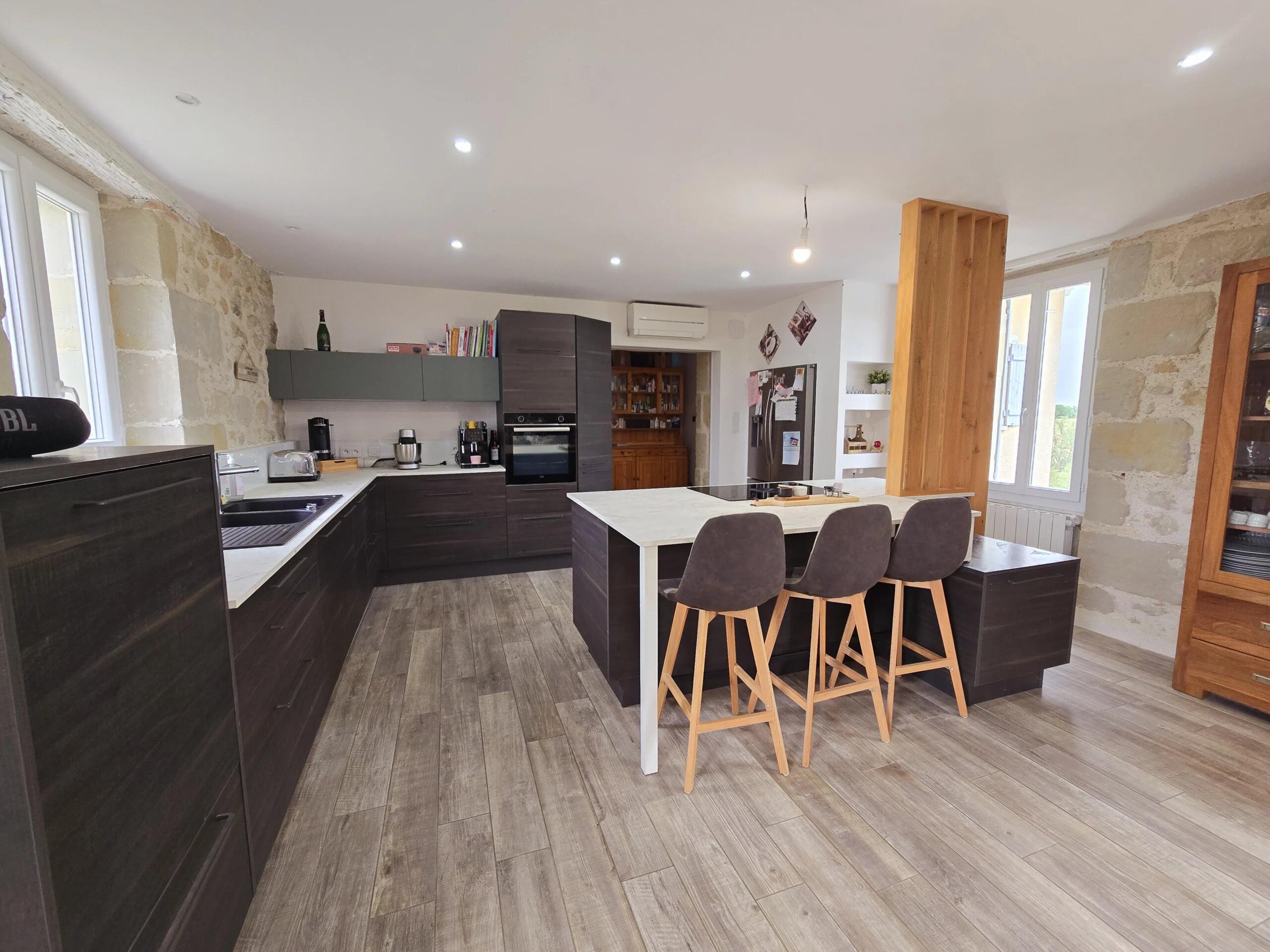 Charming Countryside Home with Pool, Aquitaine – France – BVI80050