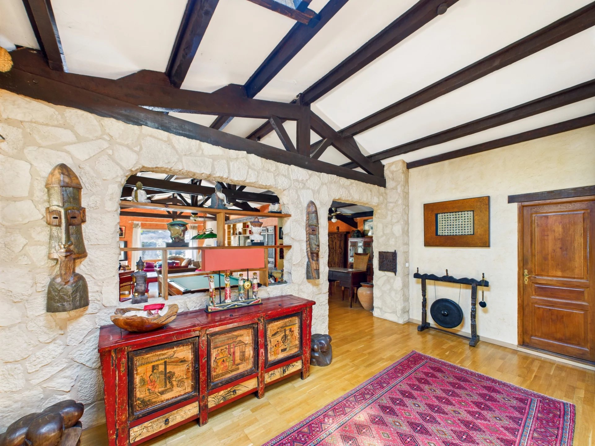 Exceptional property of approximately 400 m² on 3,400 m² of land in Éguilles, Provence-Alpes-Côte d’Azur – France – BVI81537