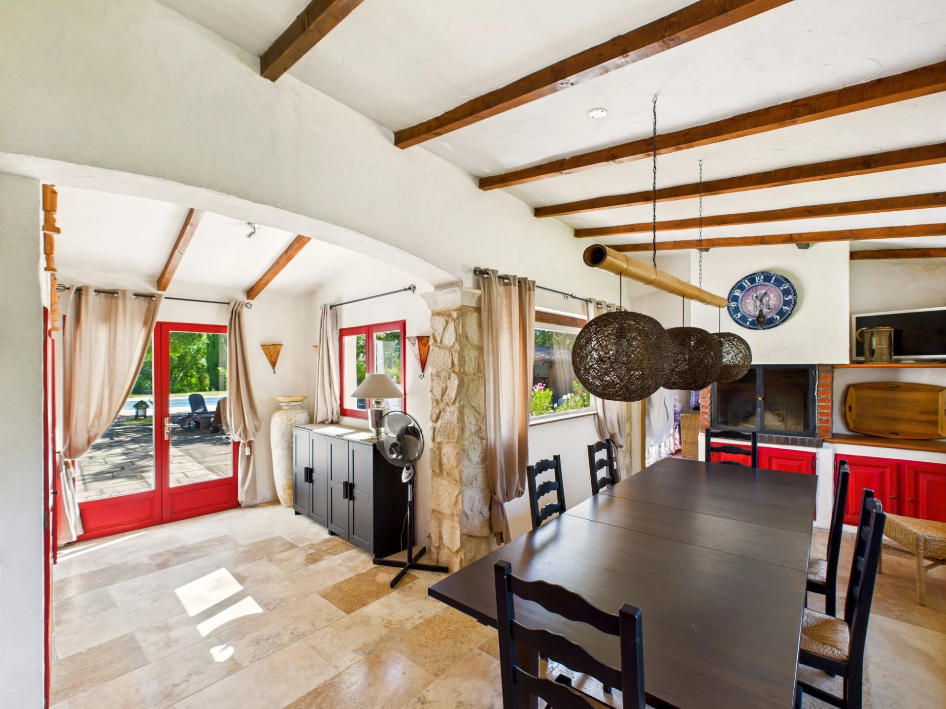 Exceptional property of approximately 400 m² on 3,400 m² of land in Éguilles, Provence-Alpes-Côte d’Azur – France – BVI81537