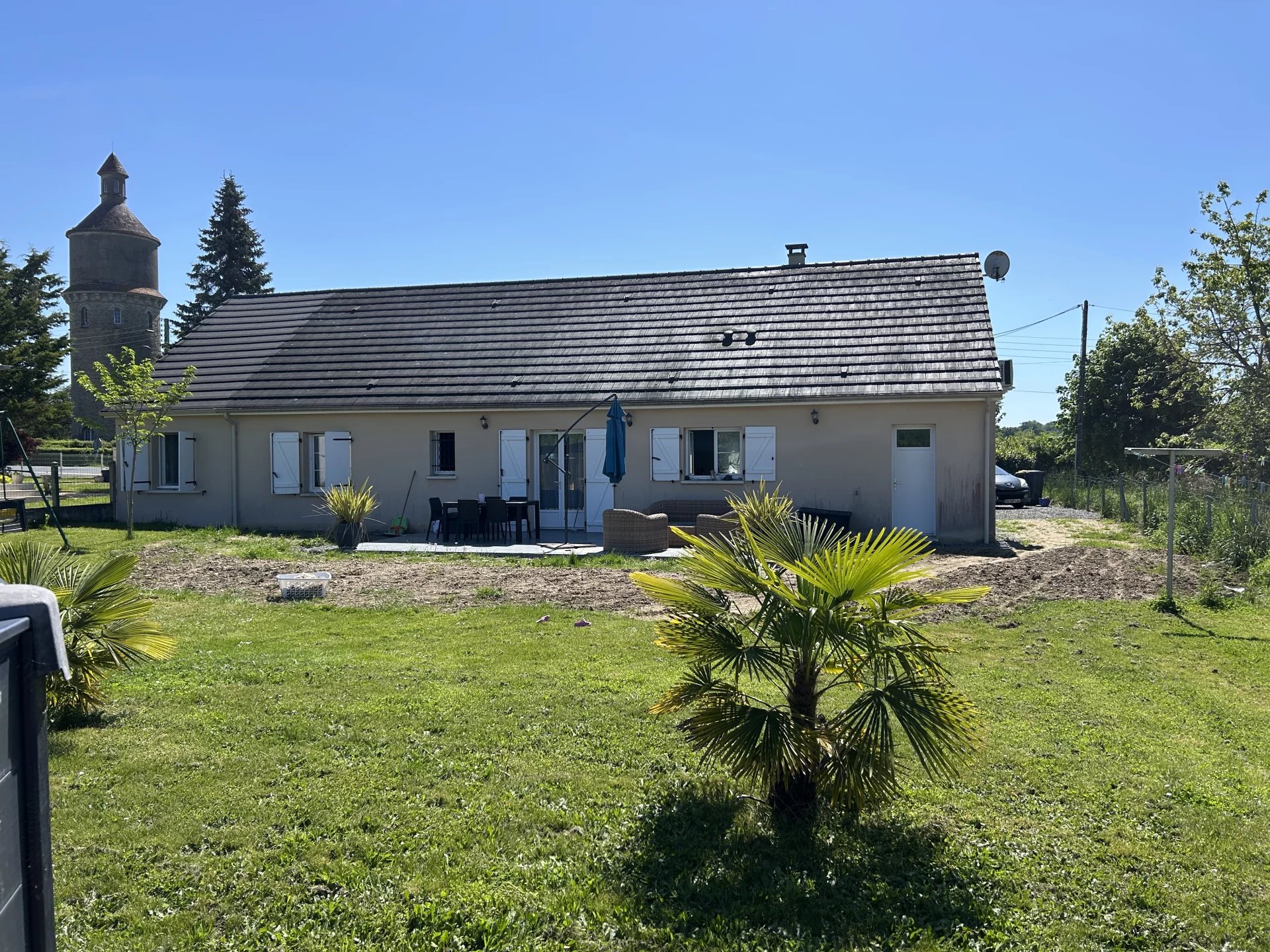 Modern family home with 5 bedrooms, Centre – France – BVI80818