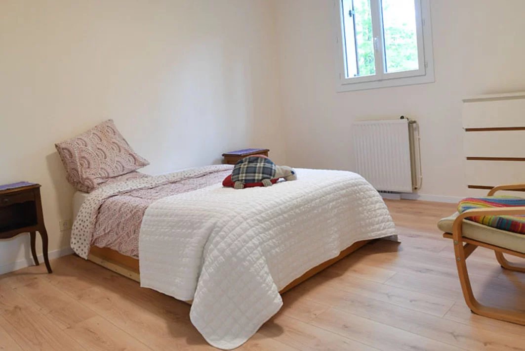 Four bedroom home with 14 hectares and a lake., Aquitaine – France – BVI81654