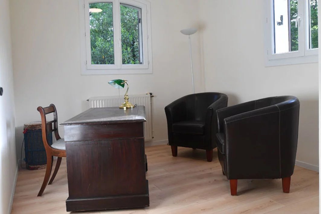 Four bedroom home with 14 hectares and a lake., Aquitaine – France – BVI81654