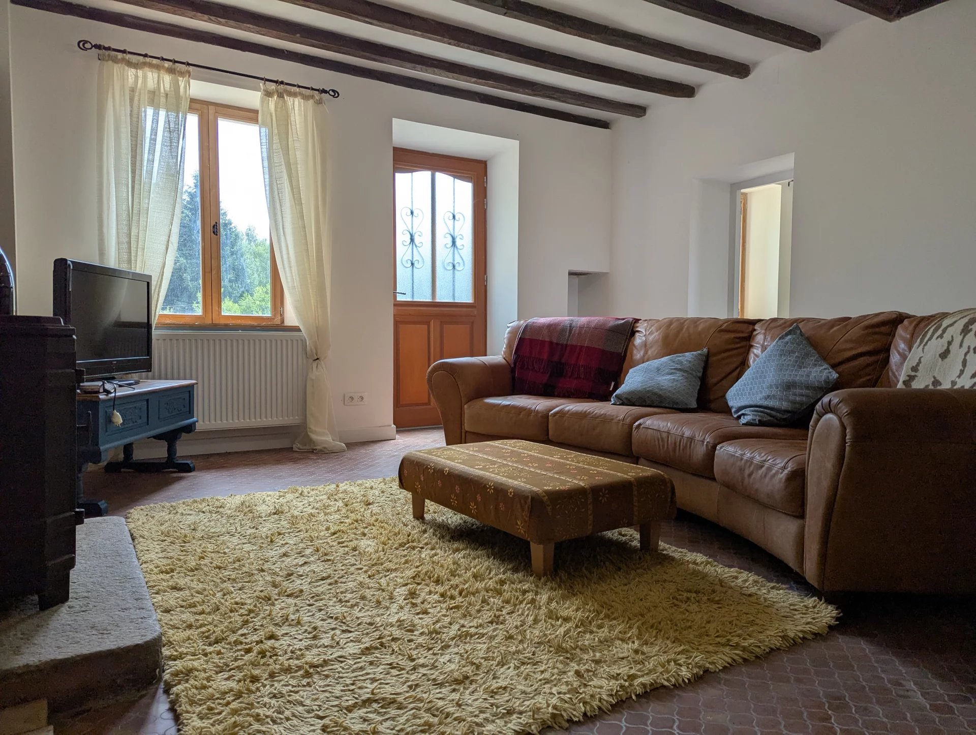 Charming renovated 3 bedroom family home with wildlife pond, Limousin – France – BVI68329