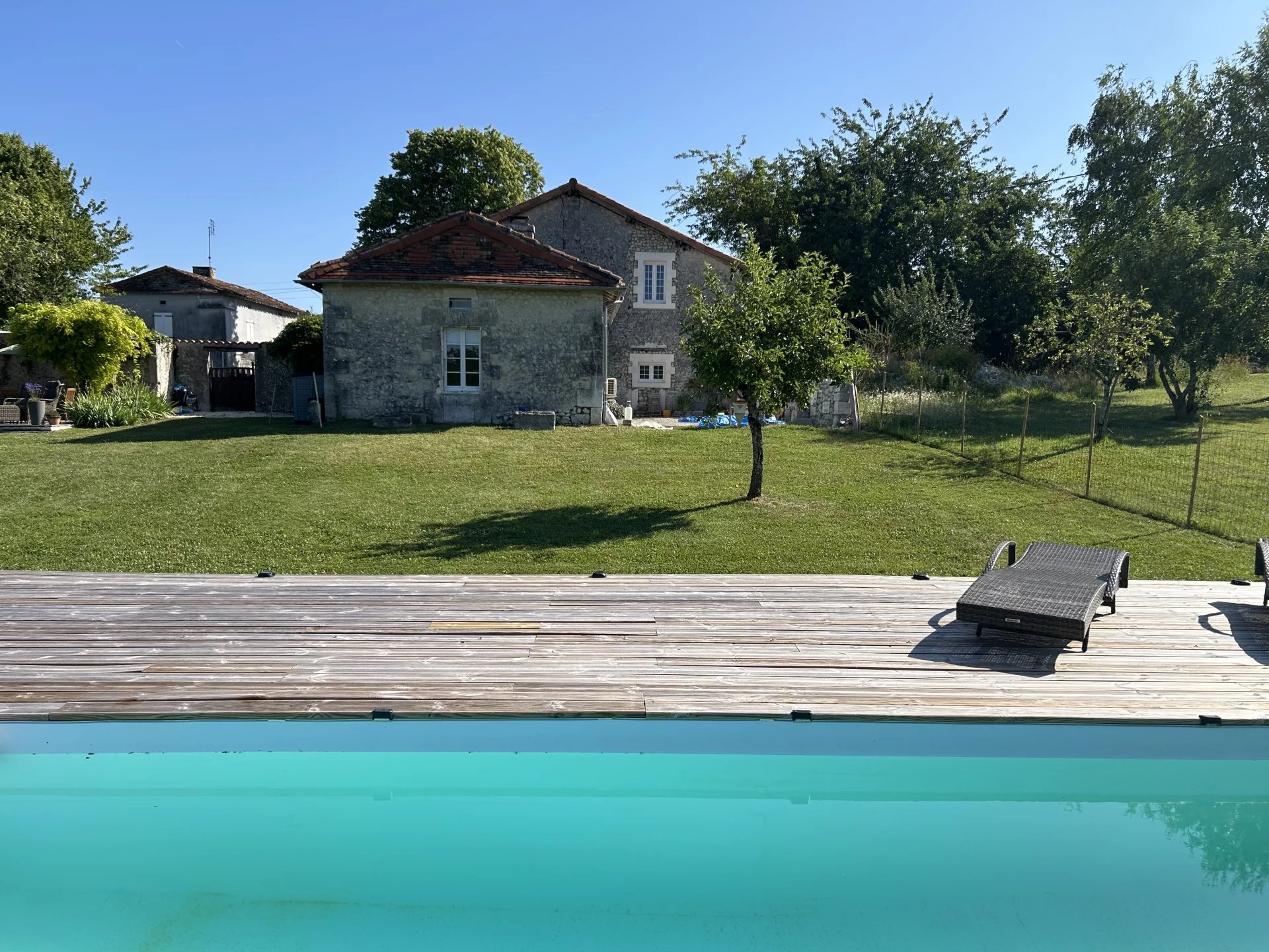 Character cottage with pool, and stunning part-completed barn conversion project., Aquitaine – France – BVI81388