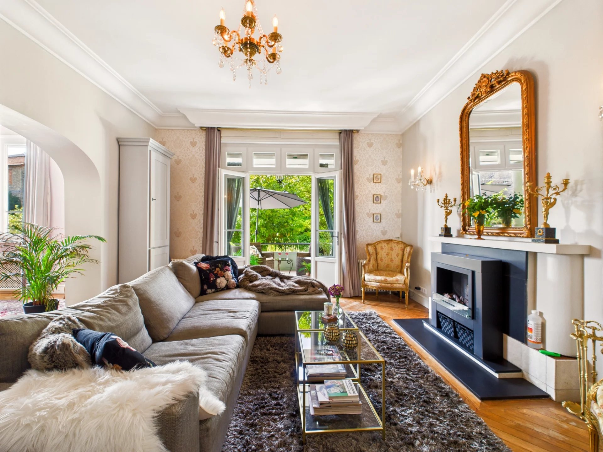 A generously-sized atypical property, Limousin – France – BVI81577