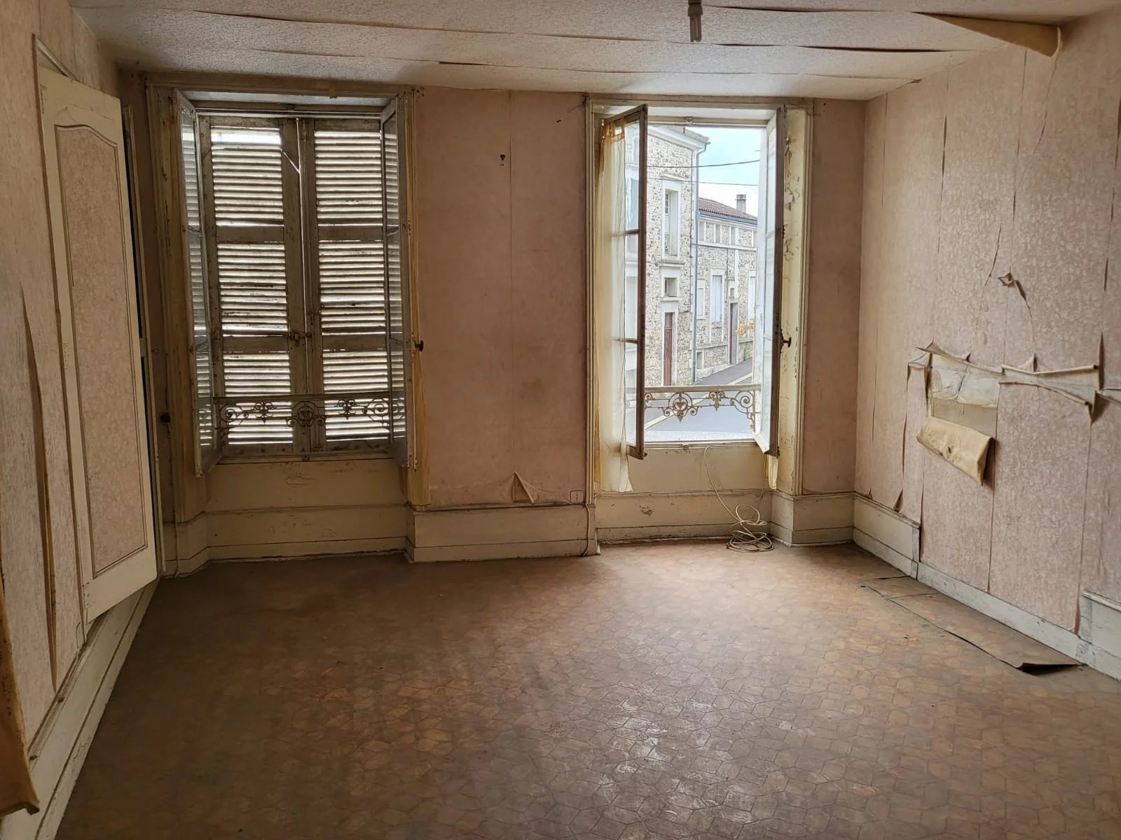 Town house to restore with great potential, Aquitaine – France – BVI76767