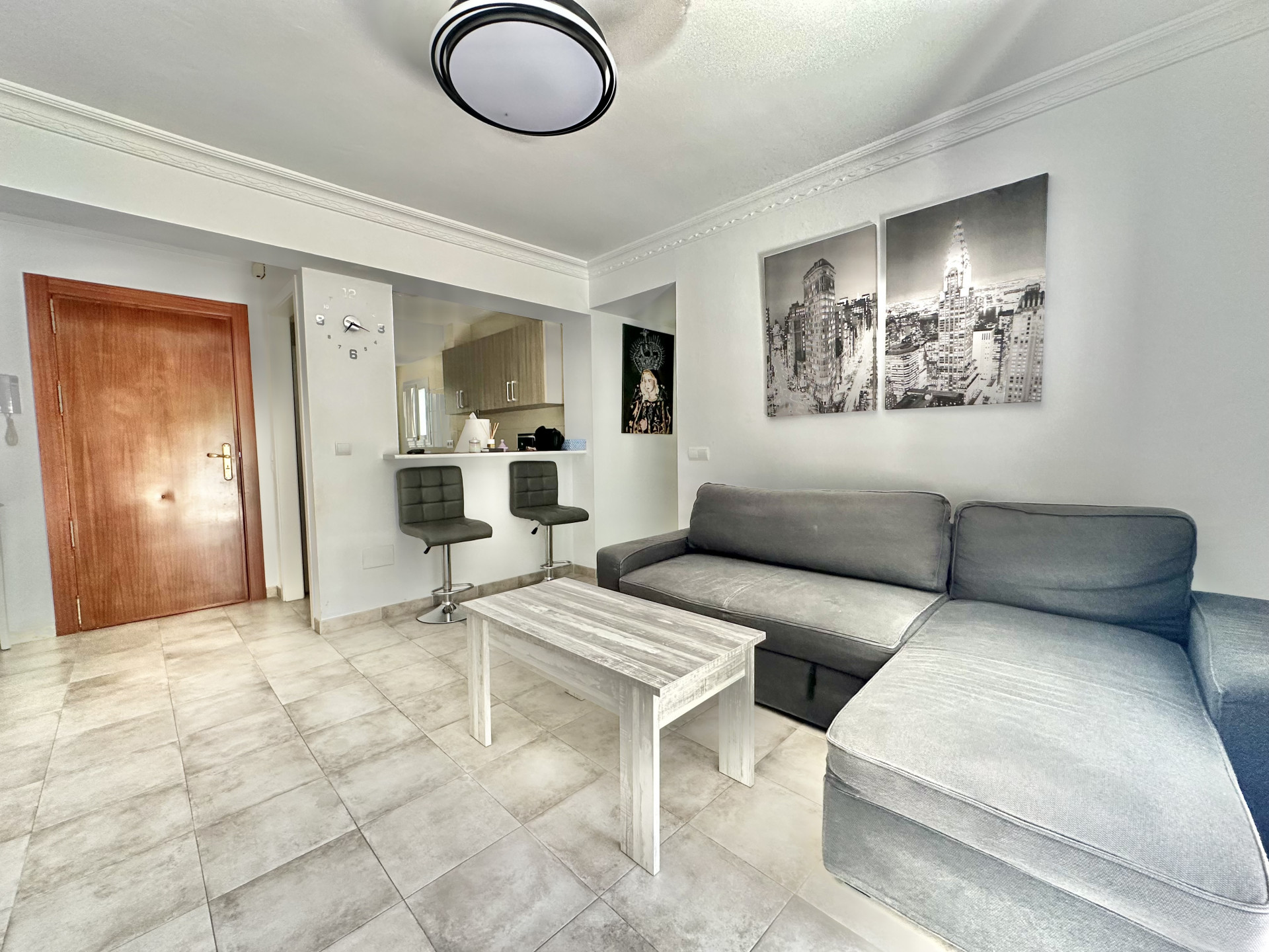 3 bedroom Apartment in Marbella, Malaga, Spain – 428-04686P