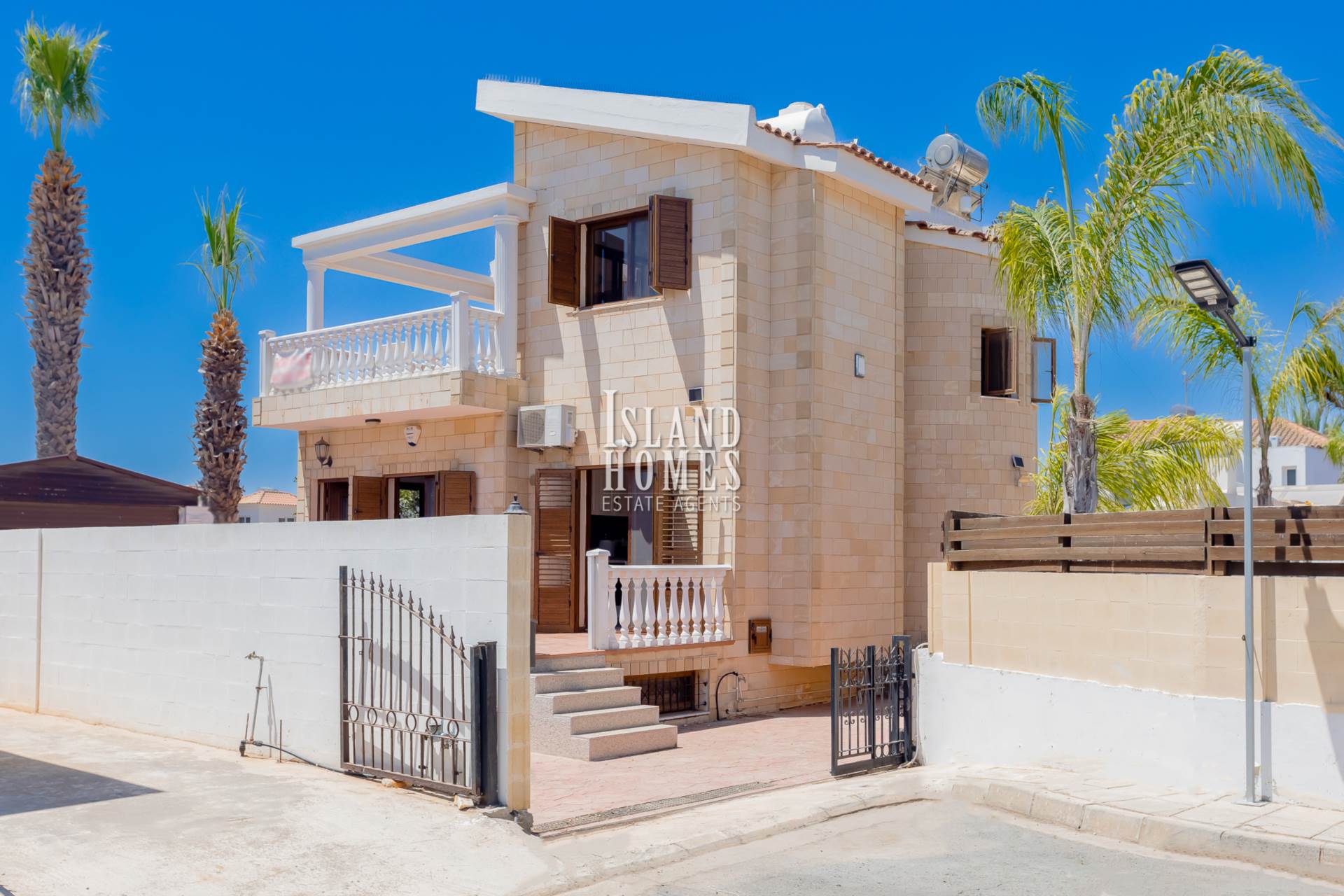 3 bedroom Detached in Ayia Thekla, Famagusta, Cyprus – AT3103