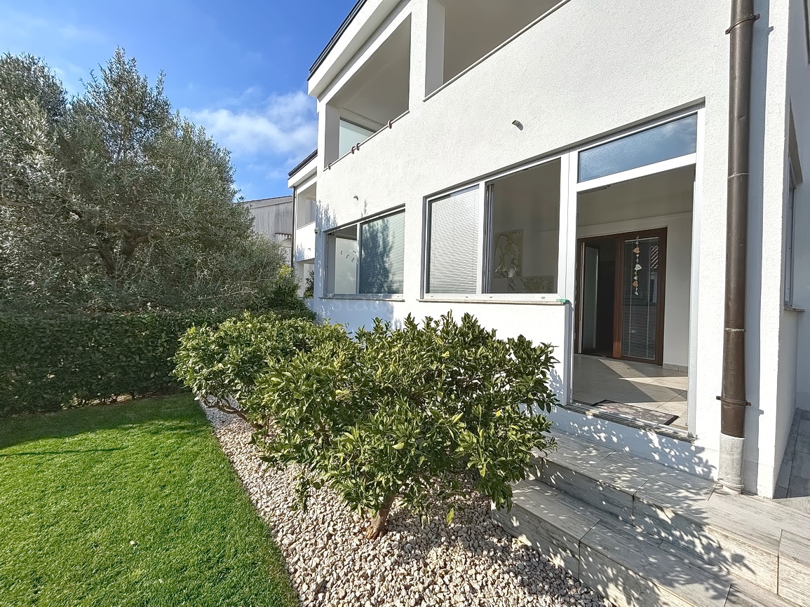 2 bedroom apartment in Krk, Croatia – 103448