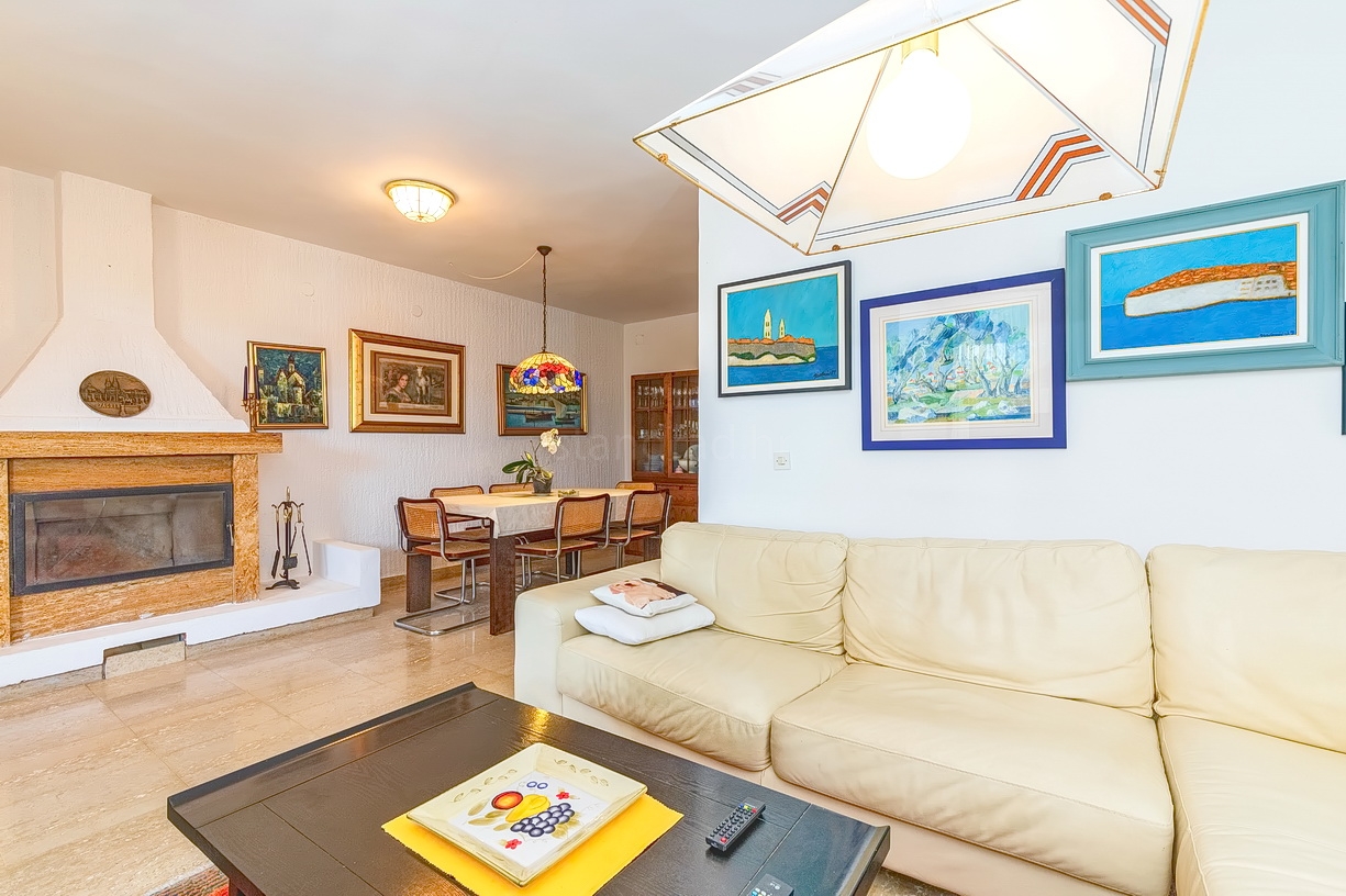 8 bedroom villa in Punat, Croatia – 103370