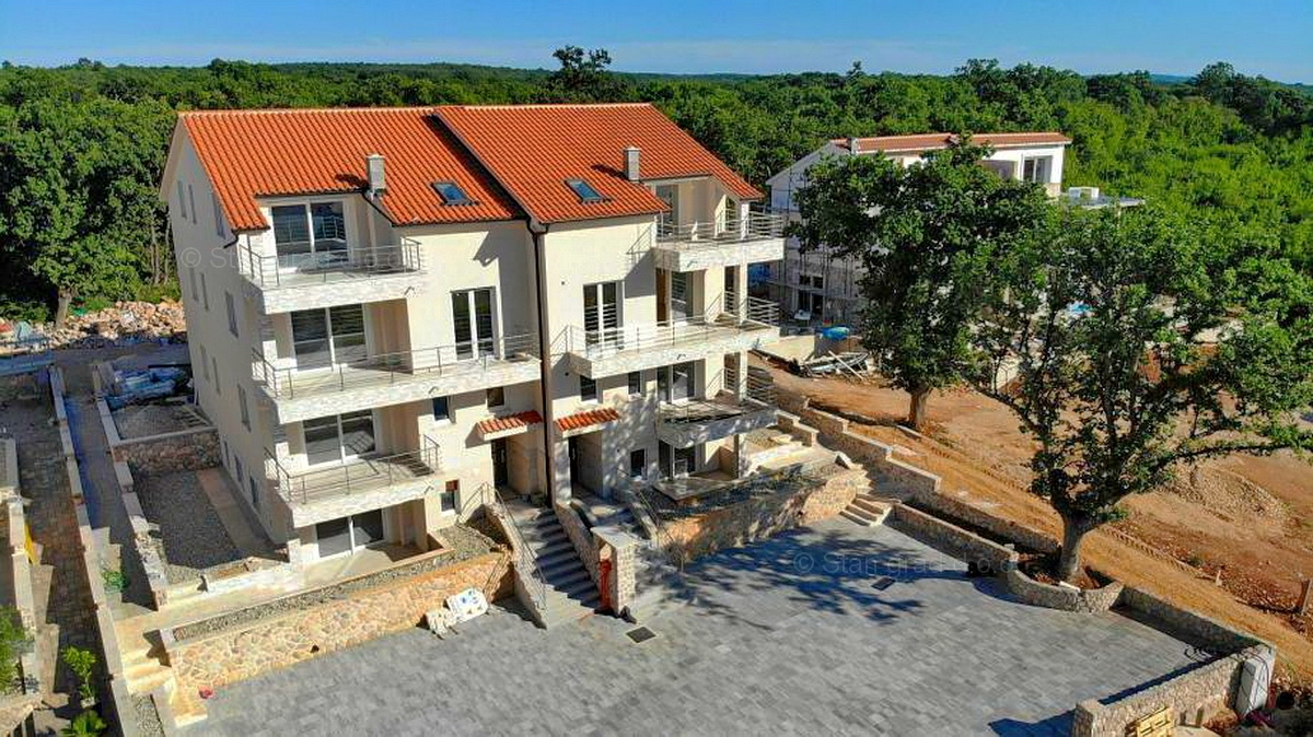 2 bedroom apartment in Omišalj, Croatia – 101893