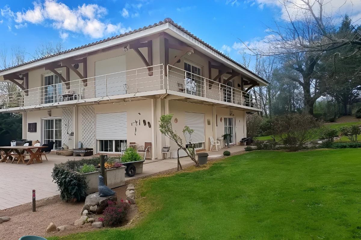 2 bedroom maison in Puybegon, Tarn, France – E0F2531082B84D3E