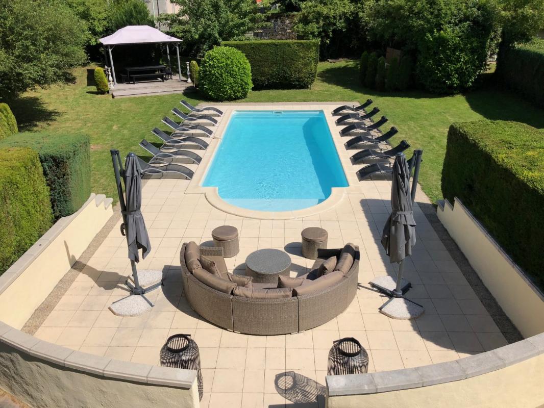 8 bedroom chateau in Chalus, Haute-Vienne, France