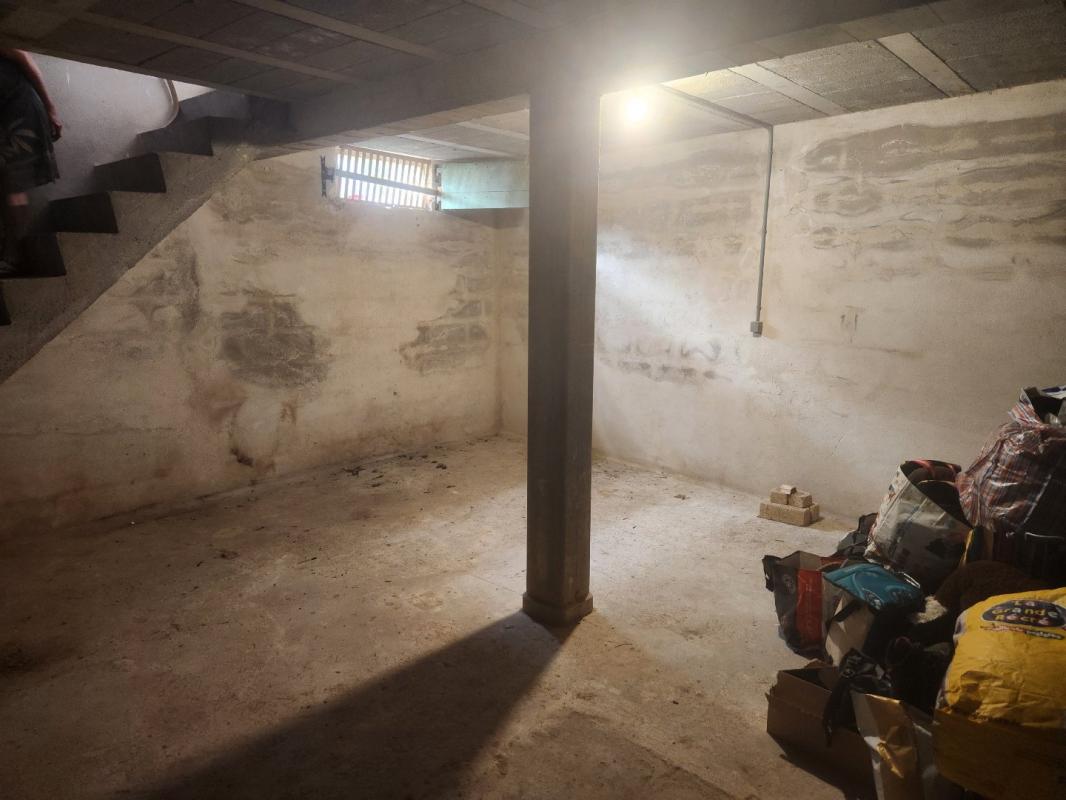 3 bedroom maison in Charroux, Vienne, France