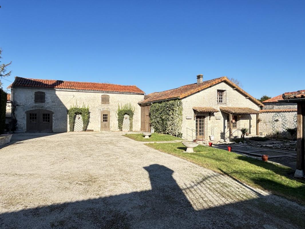 3 bedroom propriete in Aigre, Charente, France – F53A83542734455B