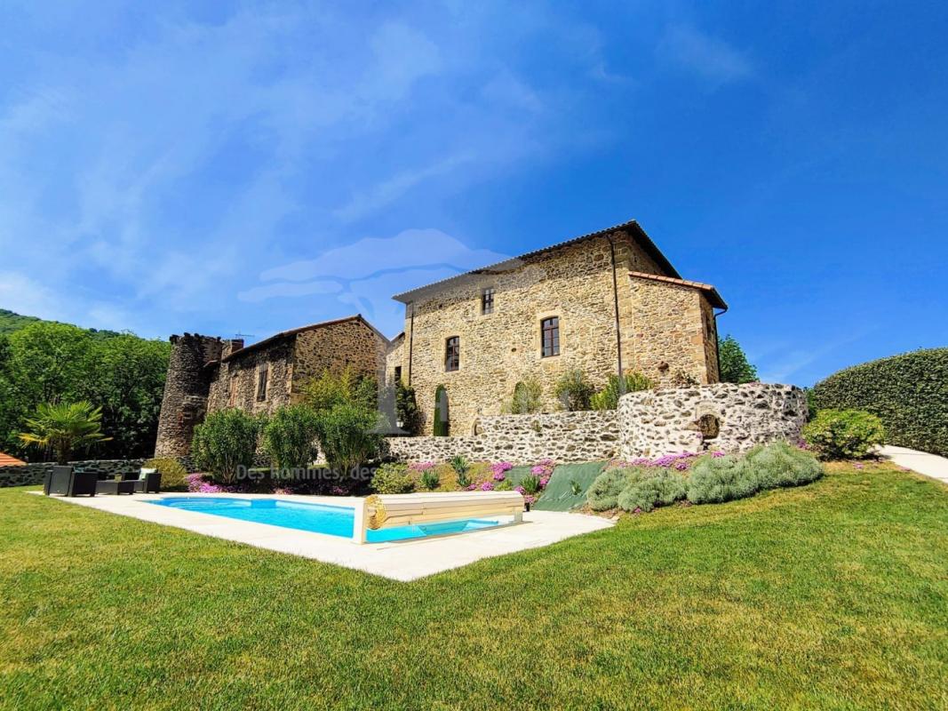 7 bedroom chateau in Capdenac, Lot, France – 440AD0C8701B477A