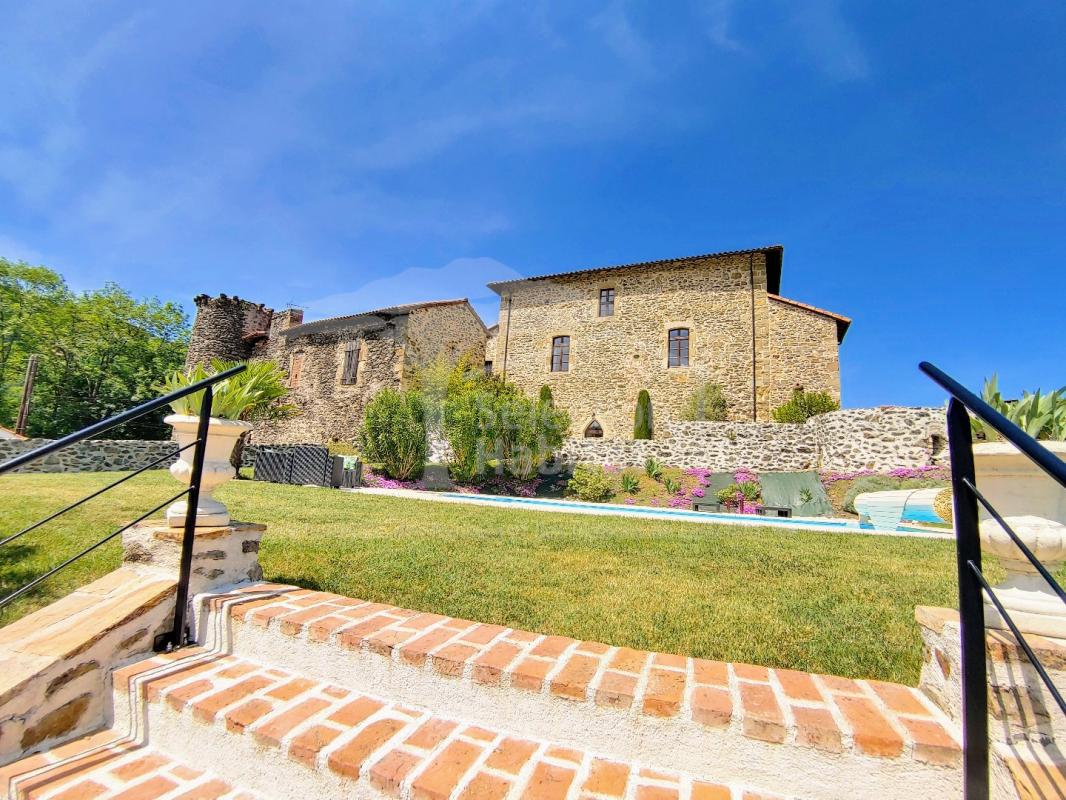 7 bedroom chateau in Capdenac, Lot, France – 440AD0C8701B477A