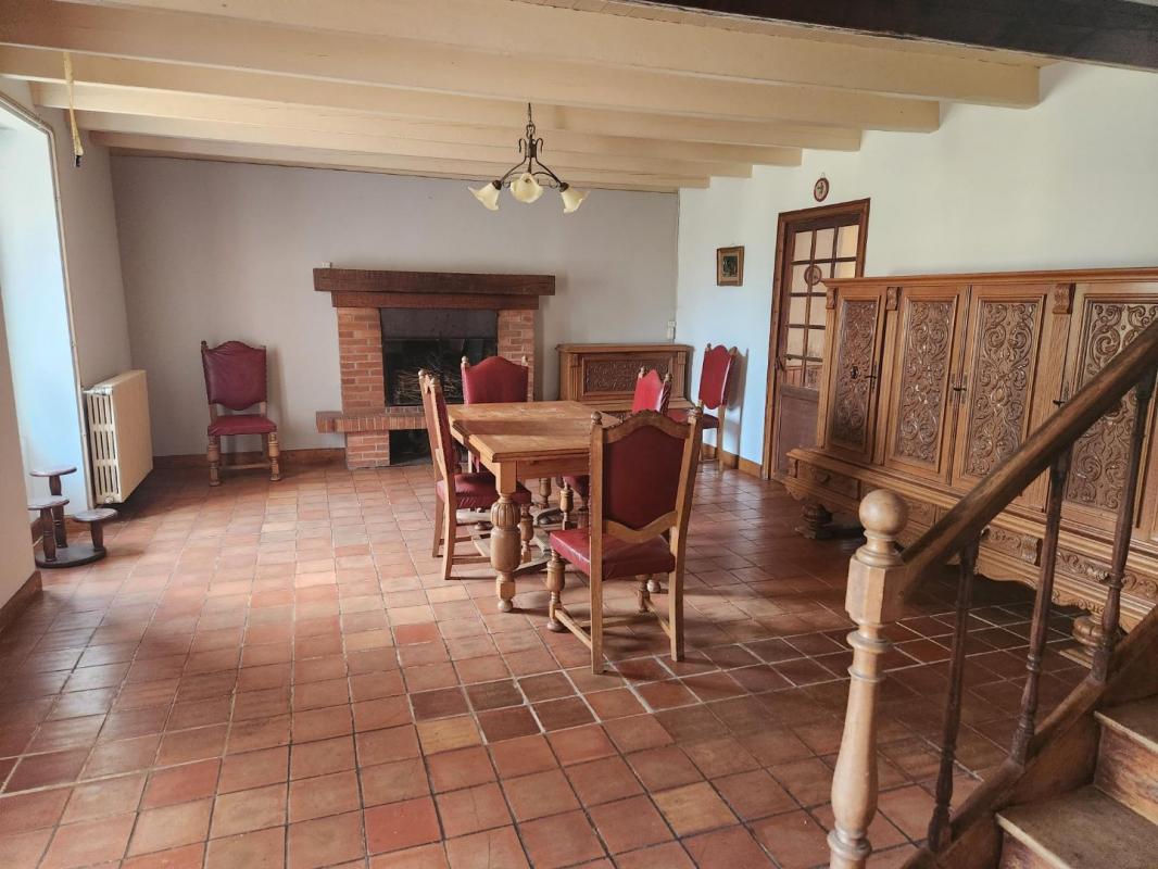 6 bedroom maison traditionnelle in Hiesse, Charente, France – 73D94282025F4647