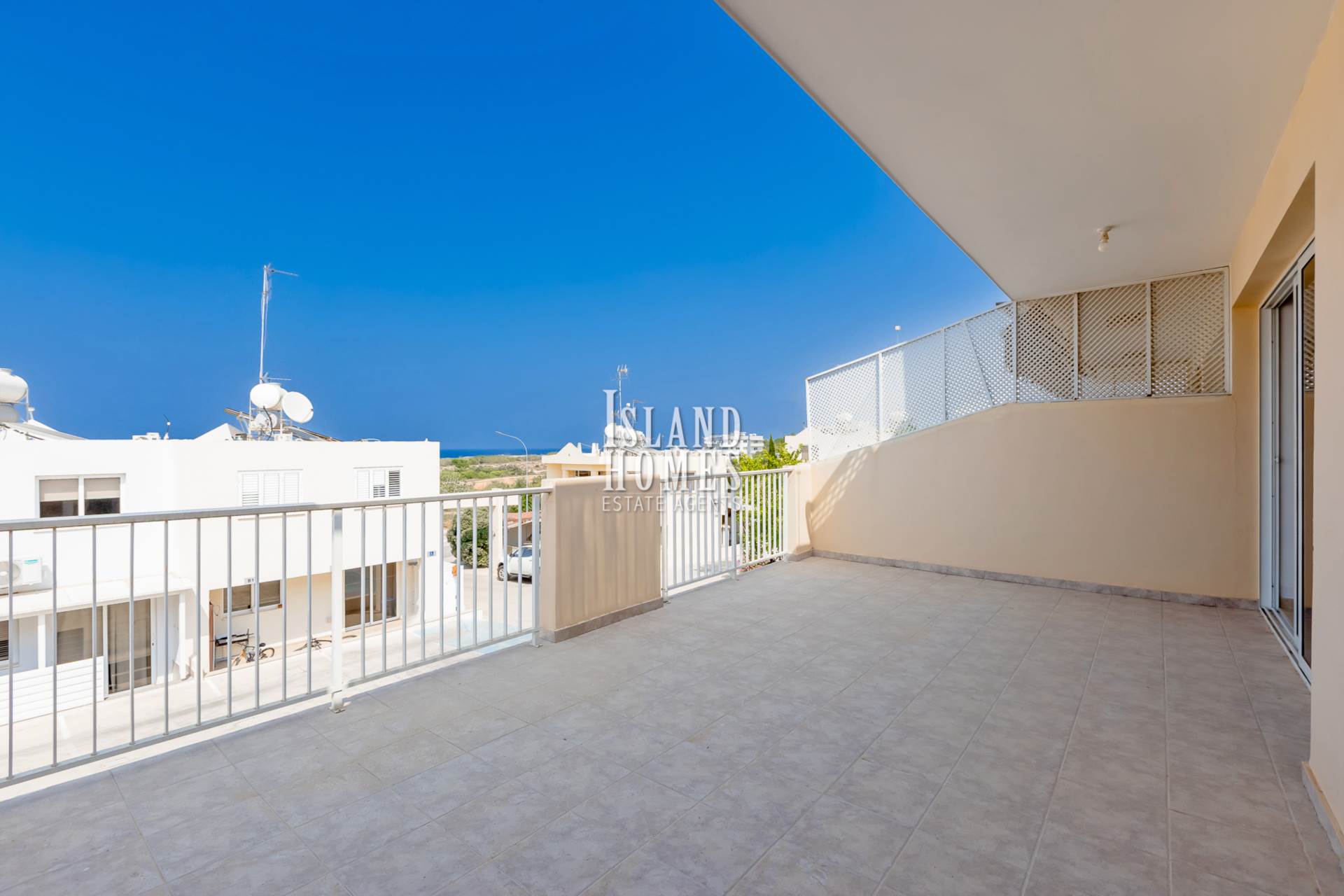 1 bedroom Apartment in Deryneia, Cyprus – MaD110