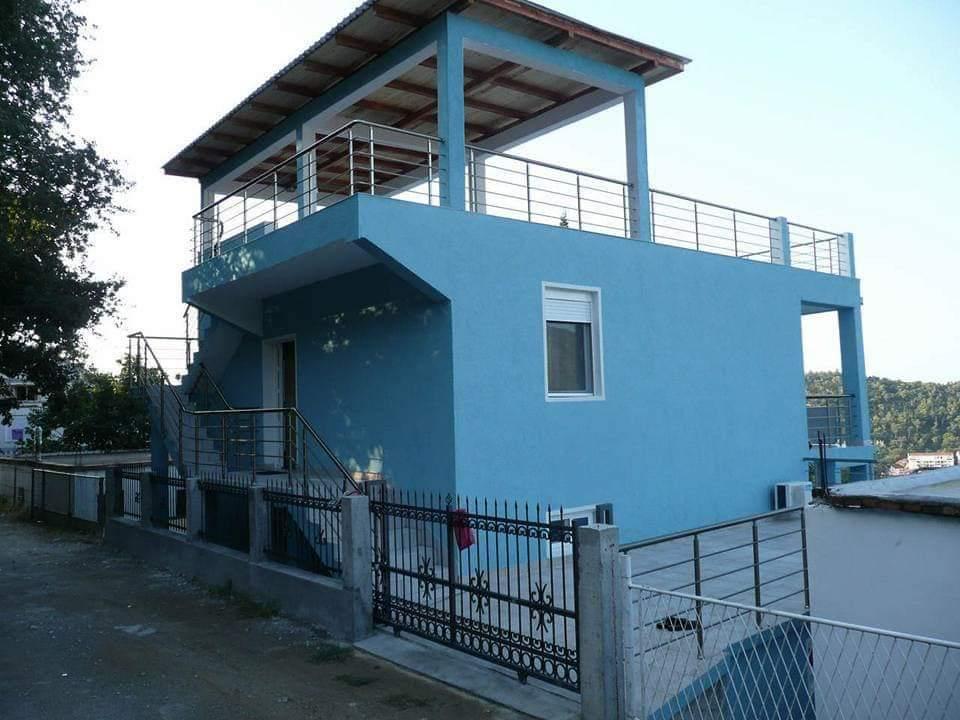 4 bedroom House in Sutomore, Montenegro – CMM53068