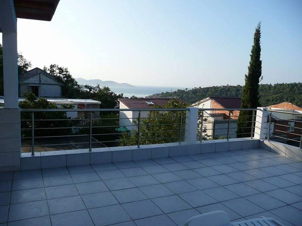 4 bedroom House in Sutomore, Montenegro – CMM53068