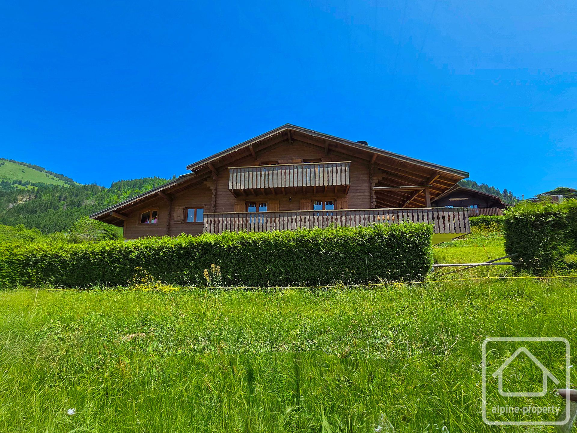 A Modern And Spacious Chalet In An Excellent Location And Ready To Go. – CHALETVONNESCOX