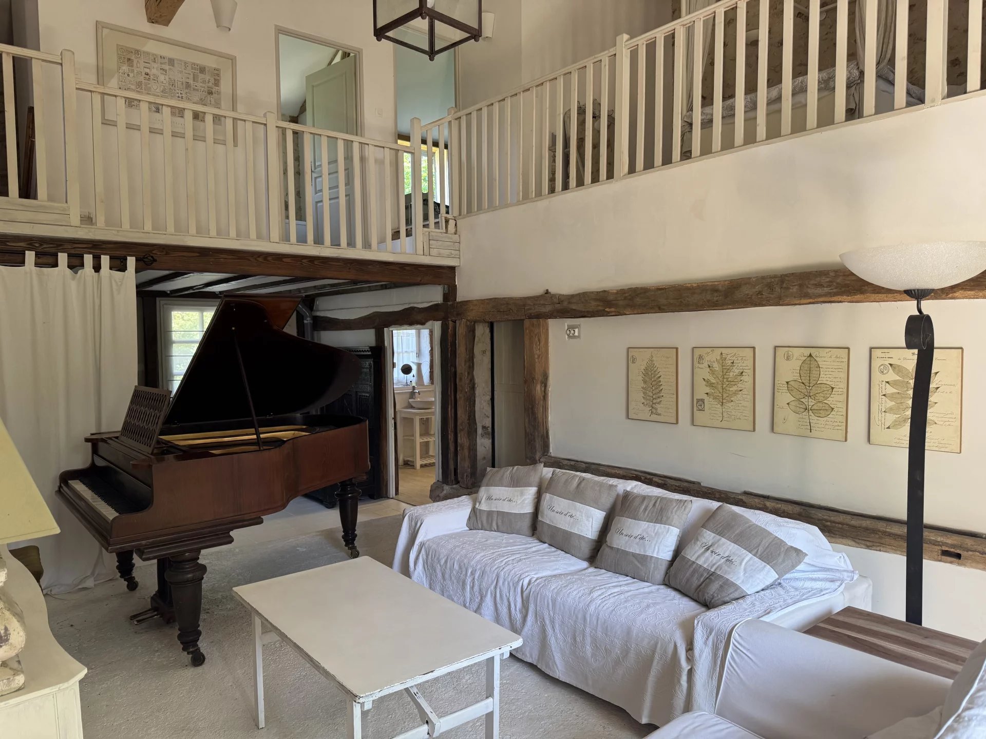 Fairy tale cottage set deep in the woods, Aquitaine – France – BVI77623