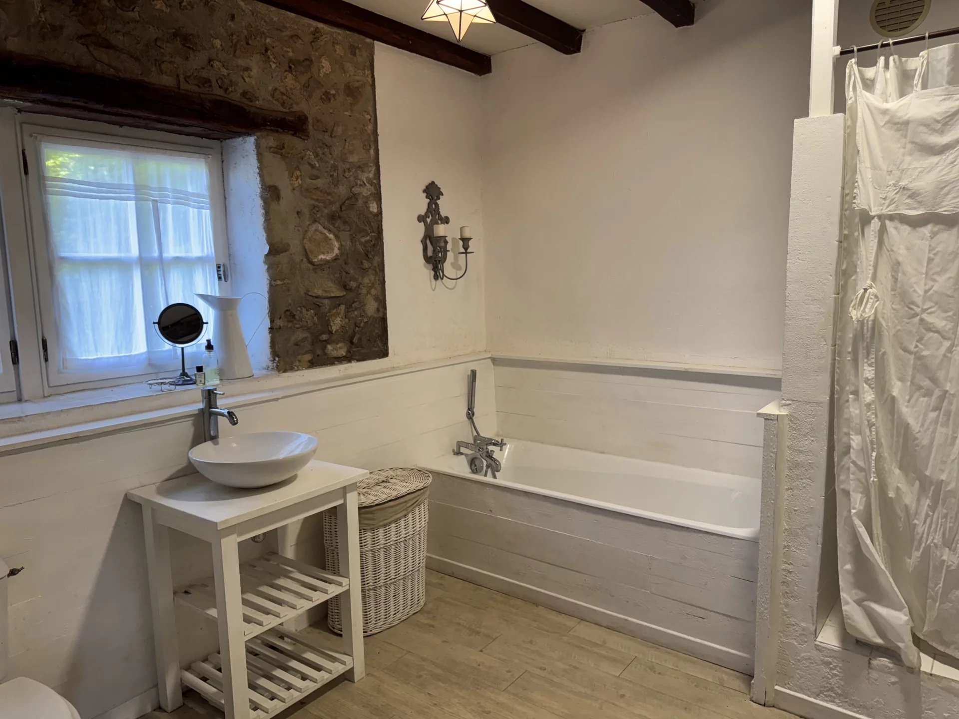 Fairy tale cottage set deep in the woods, Aquitaine – France – BVI77623