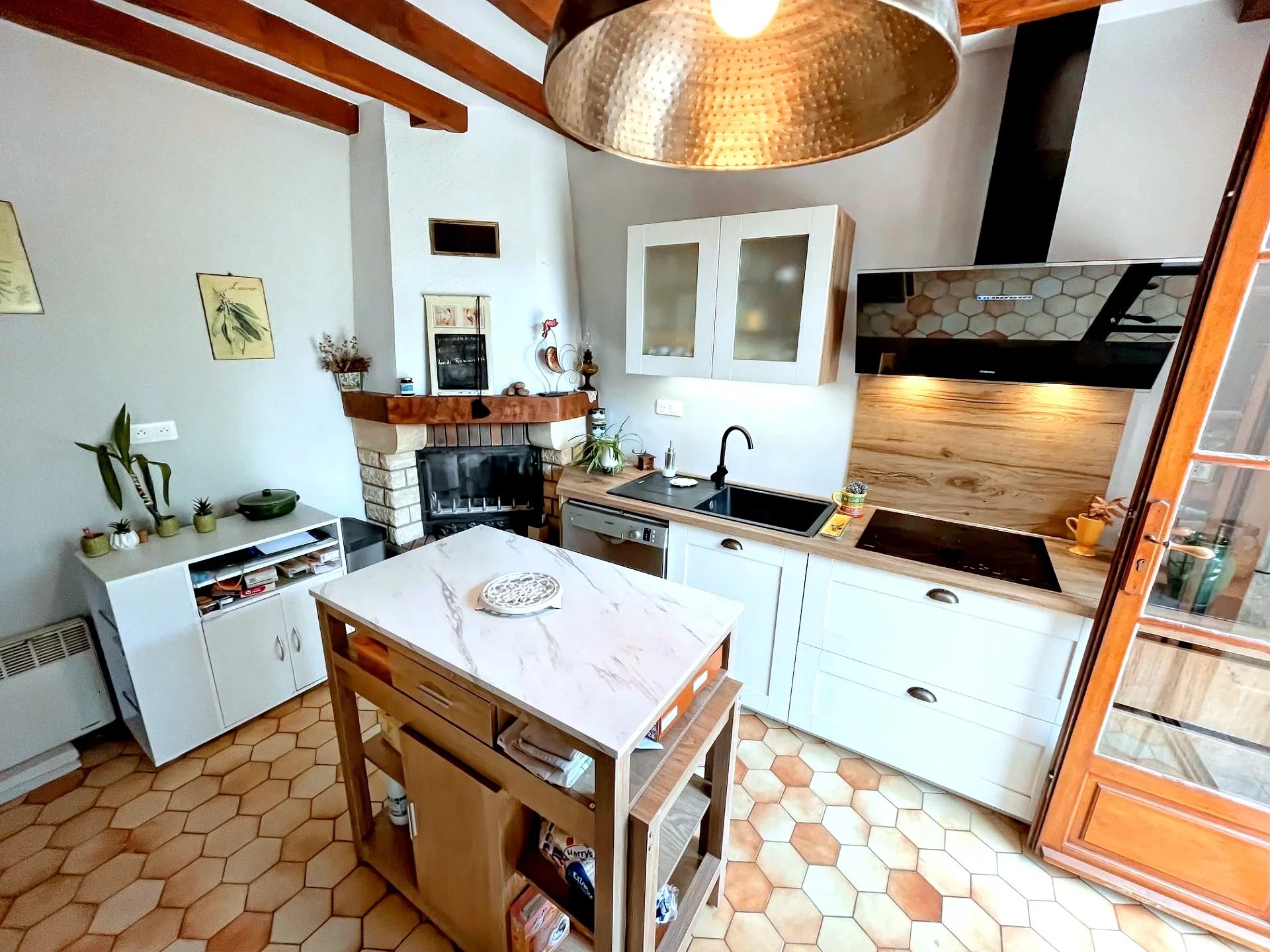 Contemporary perigordine family home in idyllic surroundings, Aquitaine – France – BVI81730