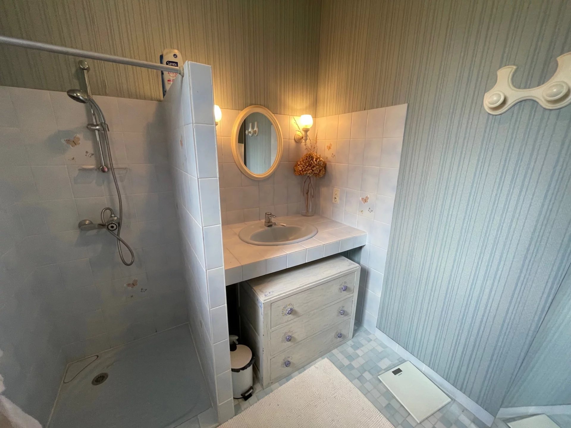 Contemporary perigordine family home in idyllic surroundings, Aquitaine – France – BVI81730