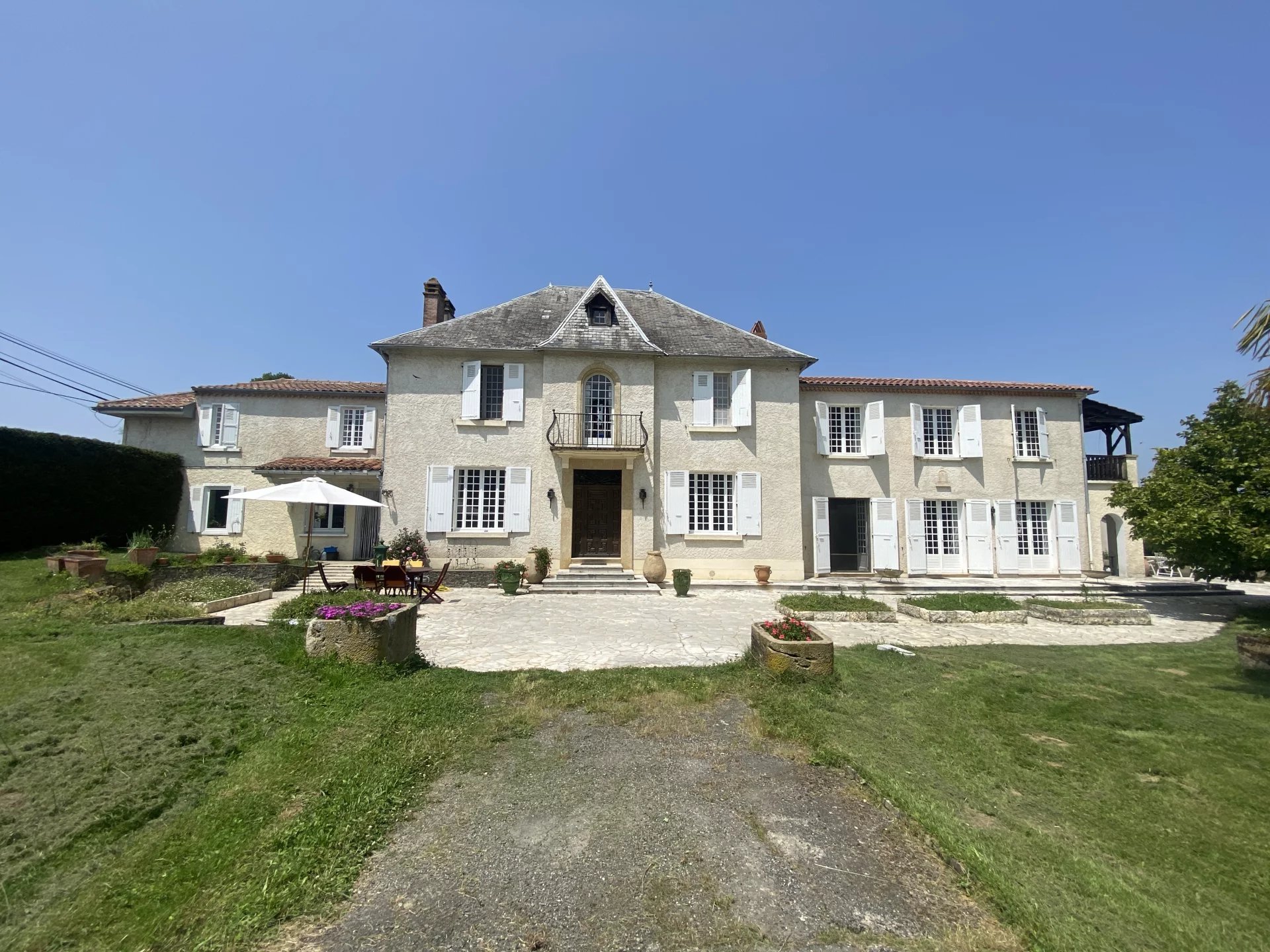 Exceptional Equestrian Property in Miélan – 364 m² of Living Space on a Dream Estate, Midi-Pyrénées – France – BVI81148