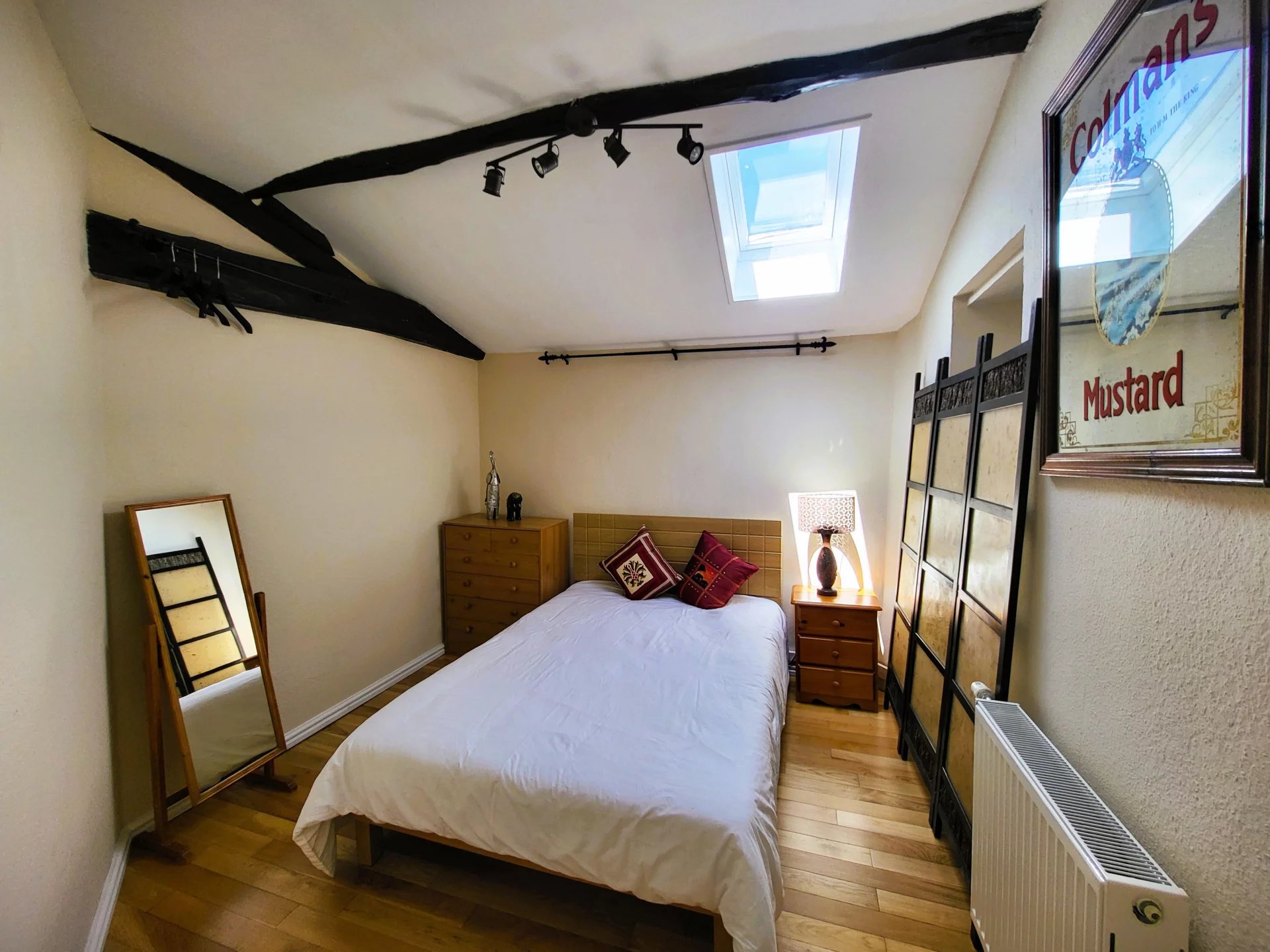 Detached stone village house with enclosed garden, garages and solar-panels, Poitou-Charentes – France – BVI72315