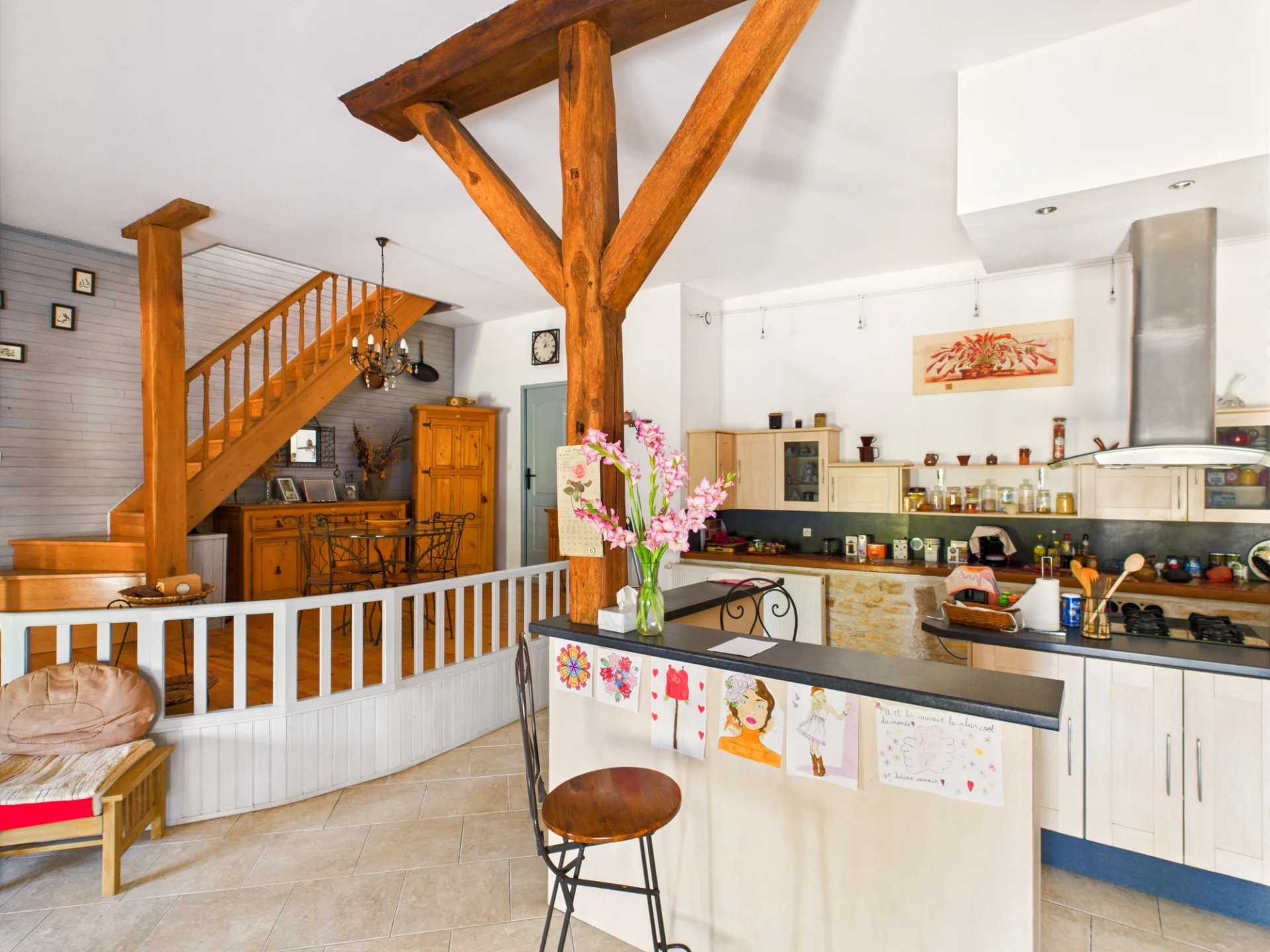 Charming house with spacious rooms, Poitou-Charentes – France – BVI81374