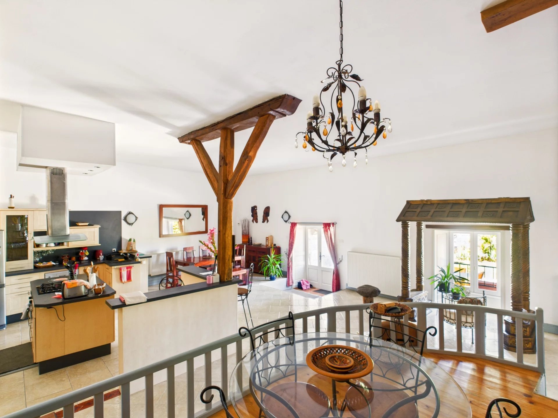 Charming house with spacious rooms, Poitou-Charentes – France – BVI81374