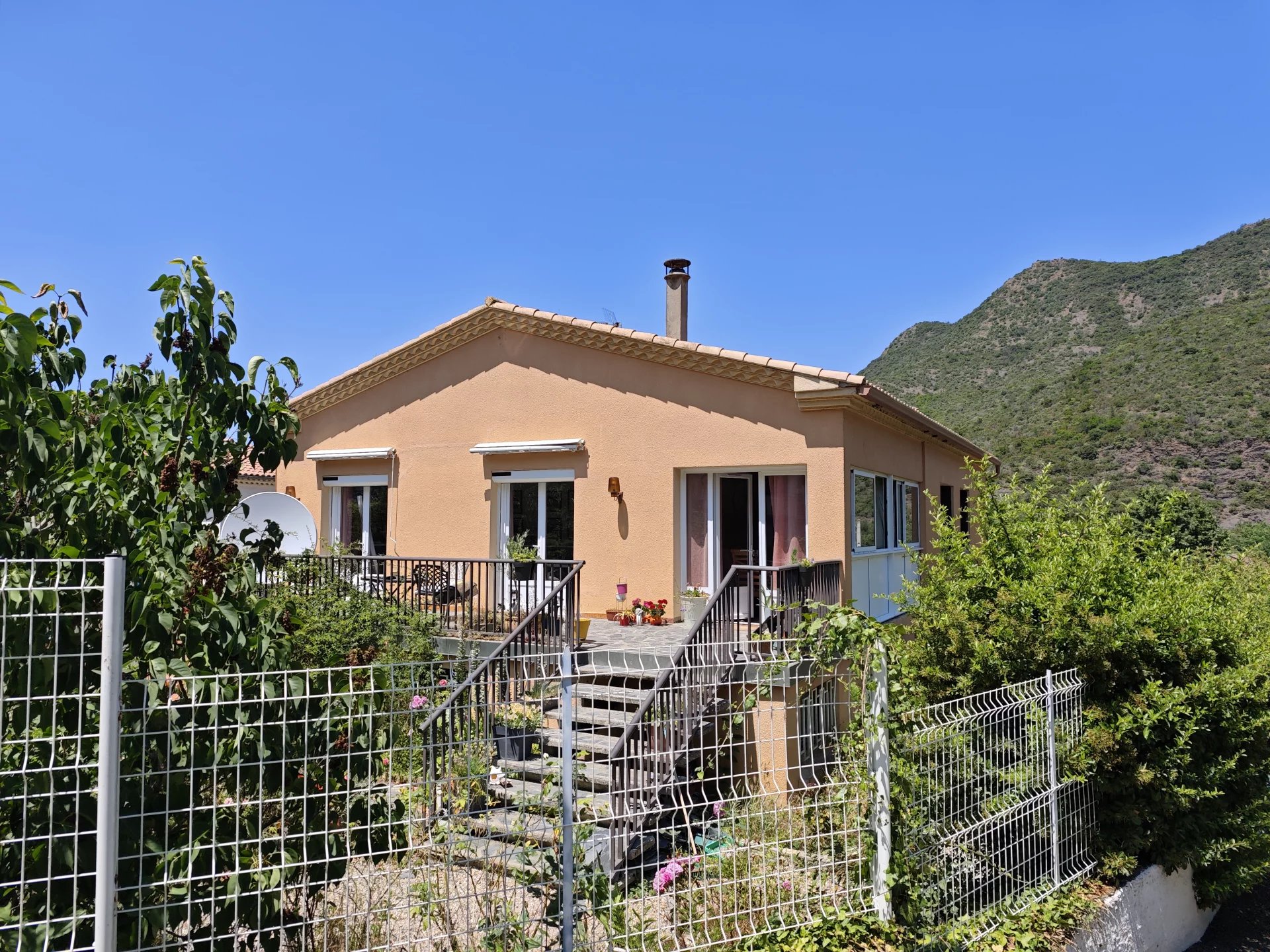 Belviannes – 4 bedroom detached house with mountain views, Languedoc-Roussillon – France – BVI81699
