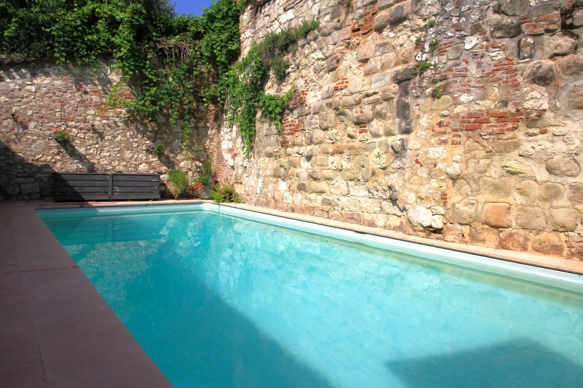 Charming village house with swimming pool and parking, Aquitaine – France – BVI81353