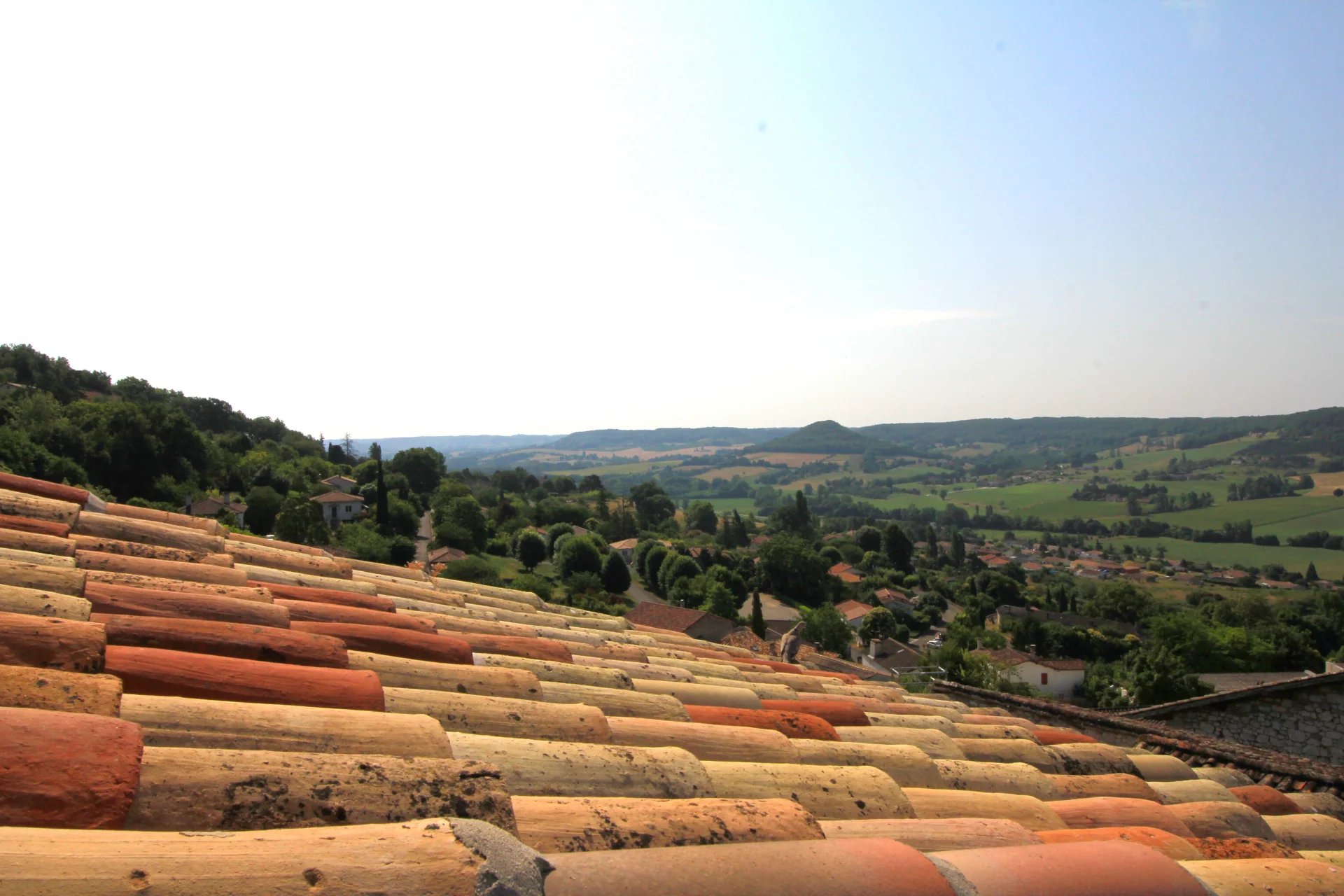 Charming village house with swimming pool and parking, Aquitaine – France – BVI81353