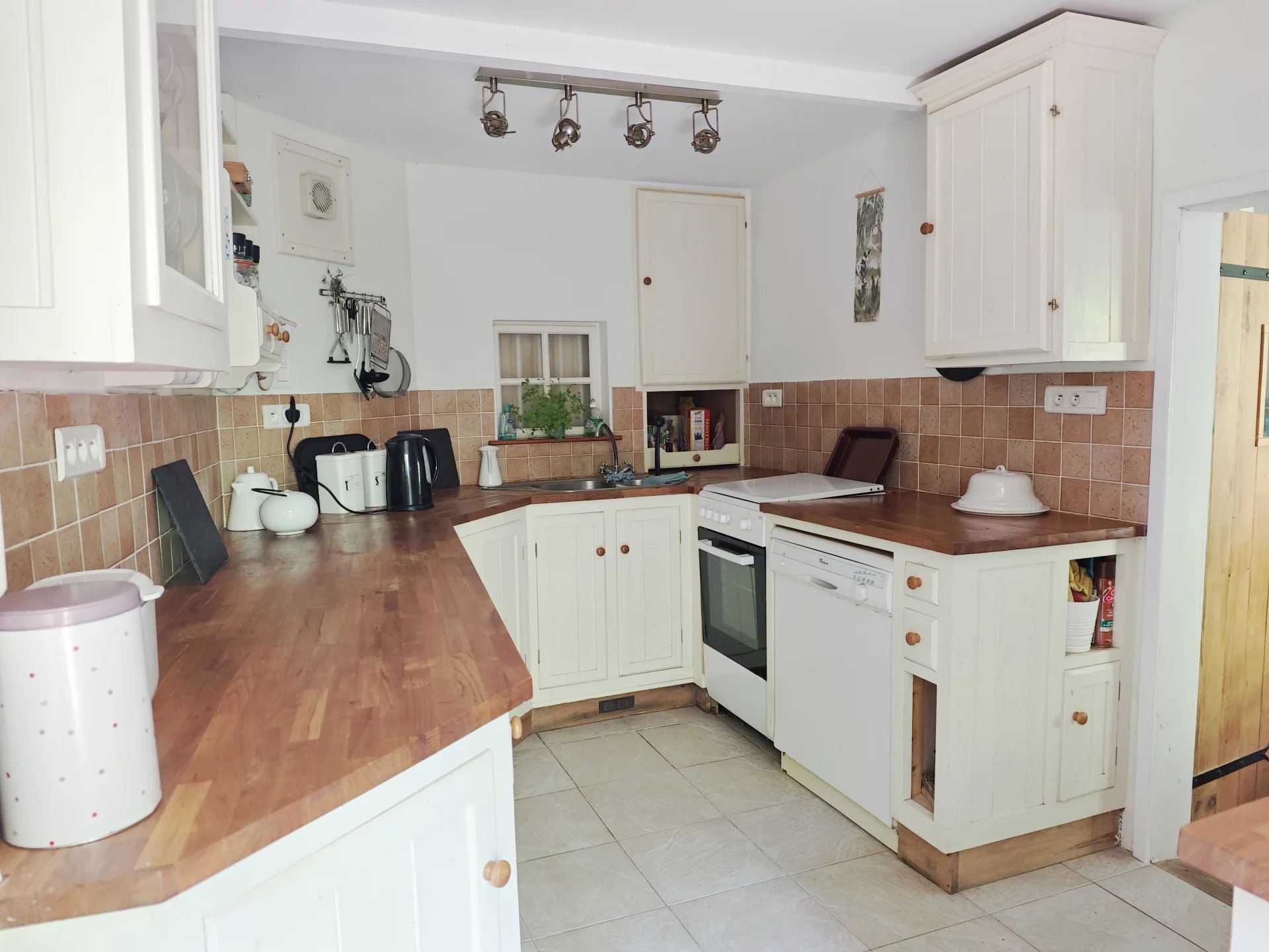 Fenouillet: Country retreat in a magical setting, Languedoc-Roussillon – France – BVI81362