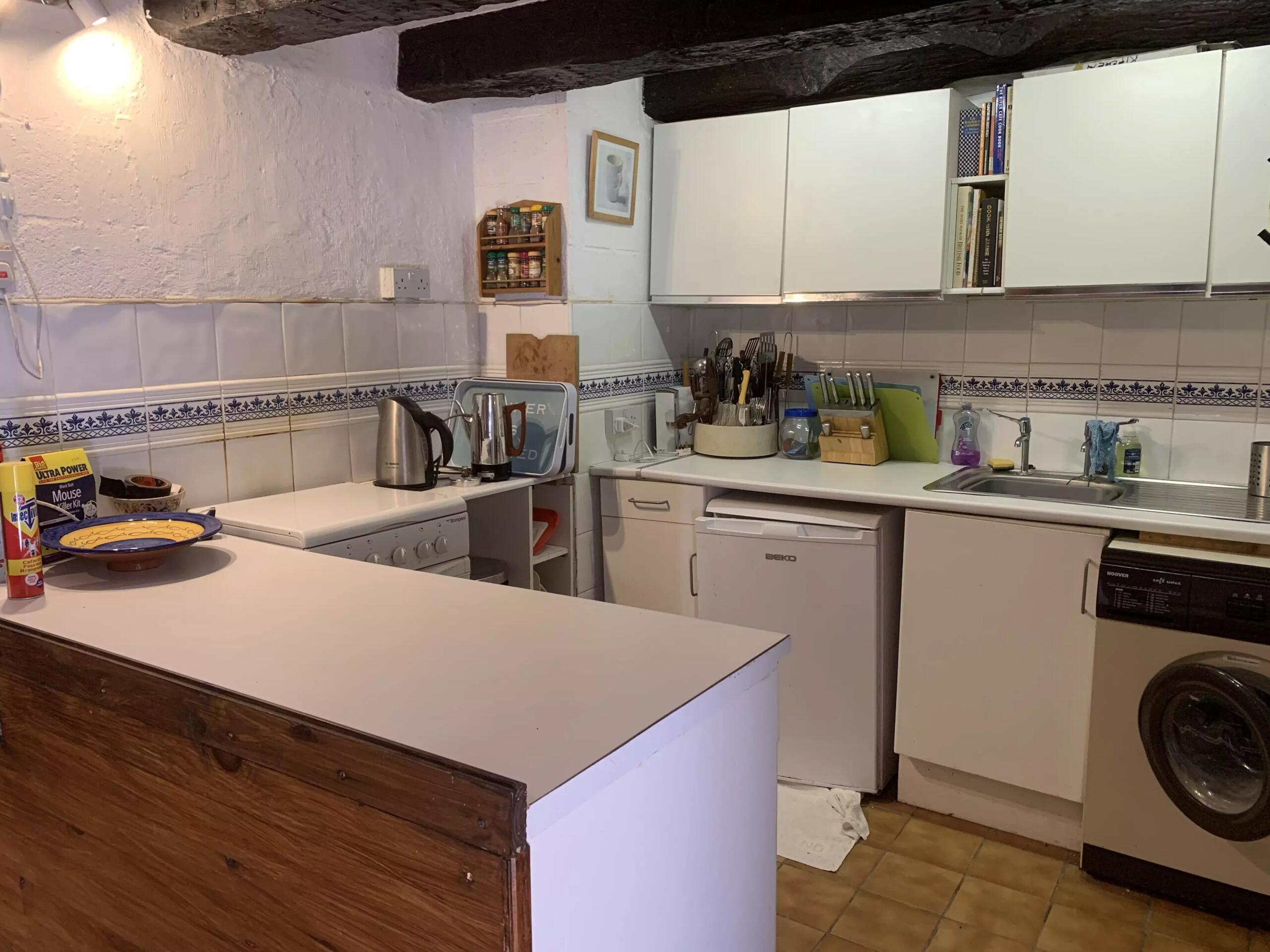 Character Property to Renovate in Peaceful Hamlet Setting, Aquitaine – France – BVI80995