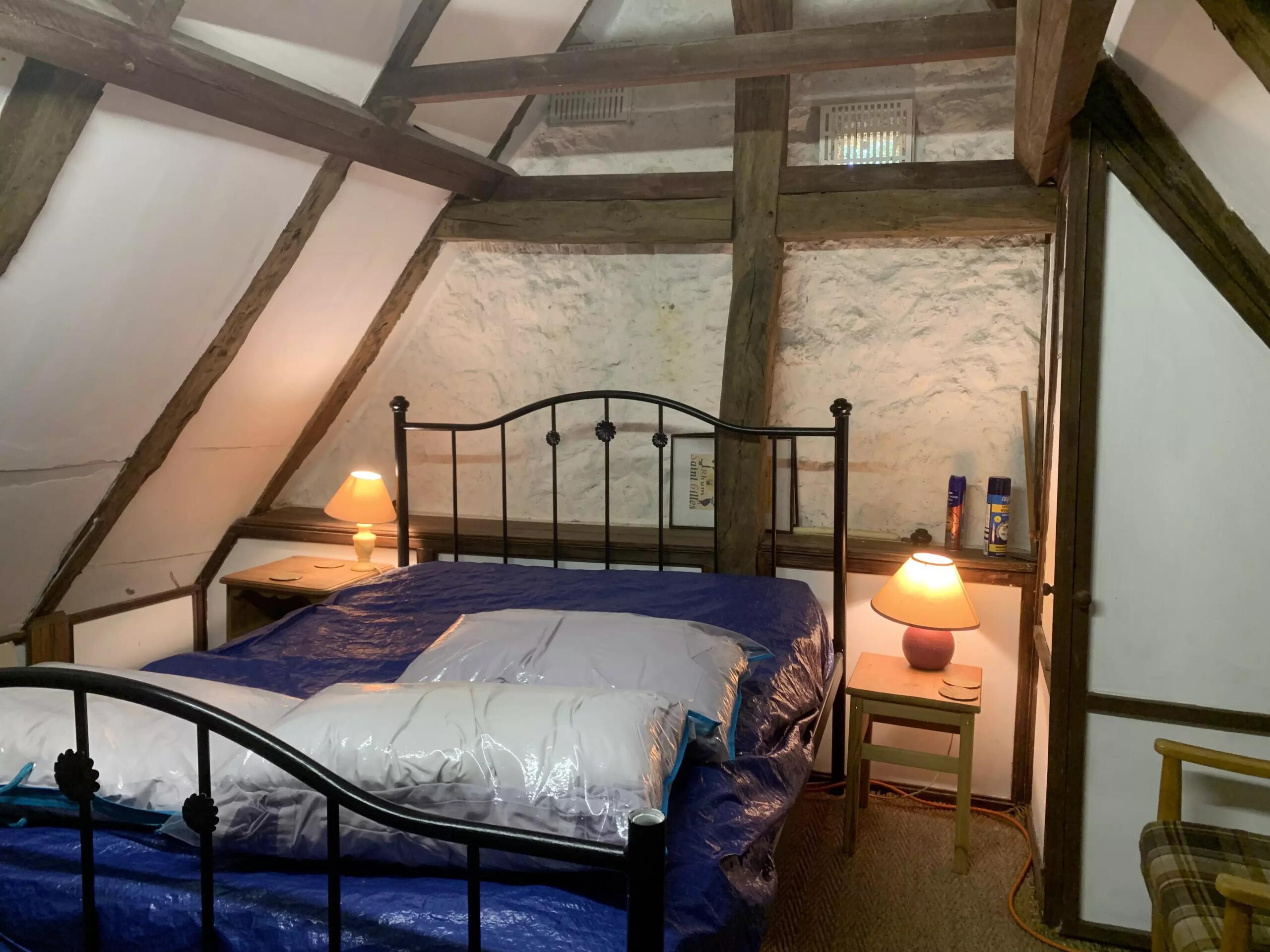 Character Property to Renovate in Peaceful Hamlet Setting, Aquitaine – France – BVI80995