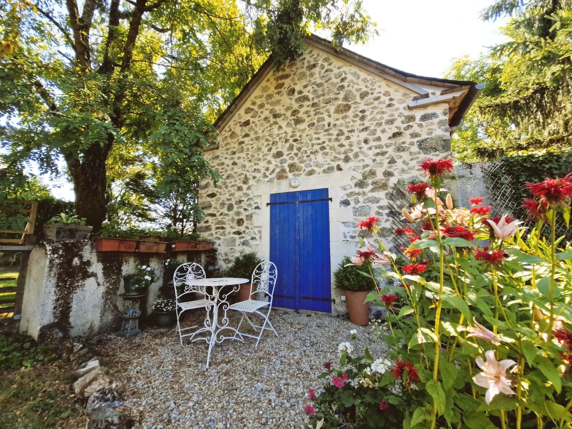 Secret Doors and  Storybook Gardens: Your Dream Home Awaits, Midi-Pyrénées – France – BVI80066