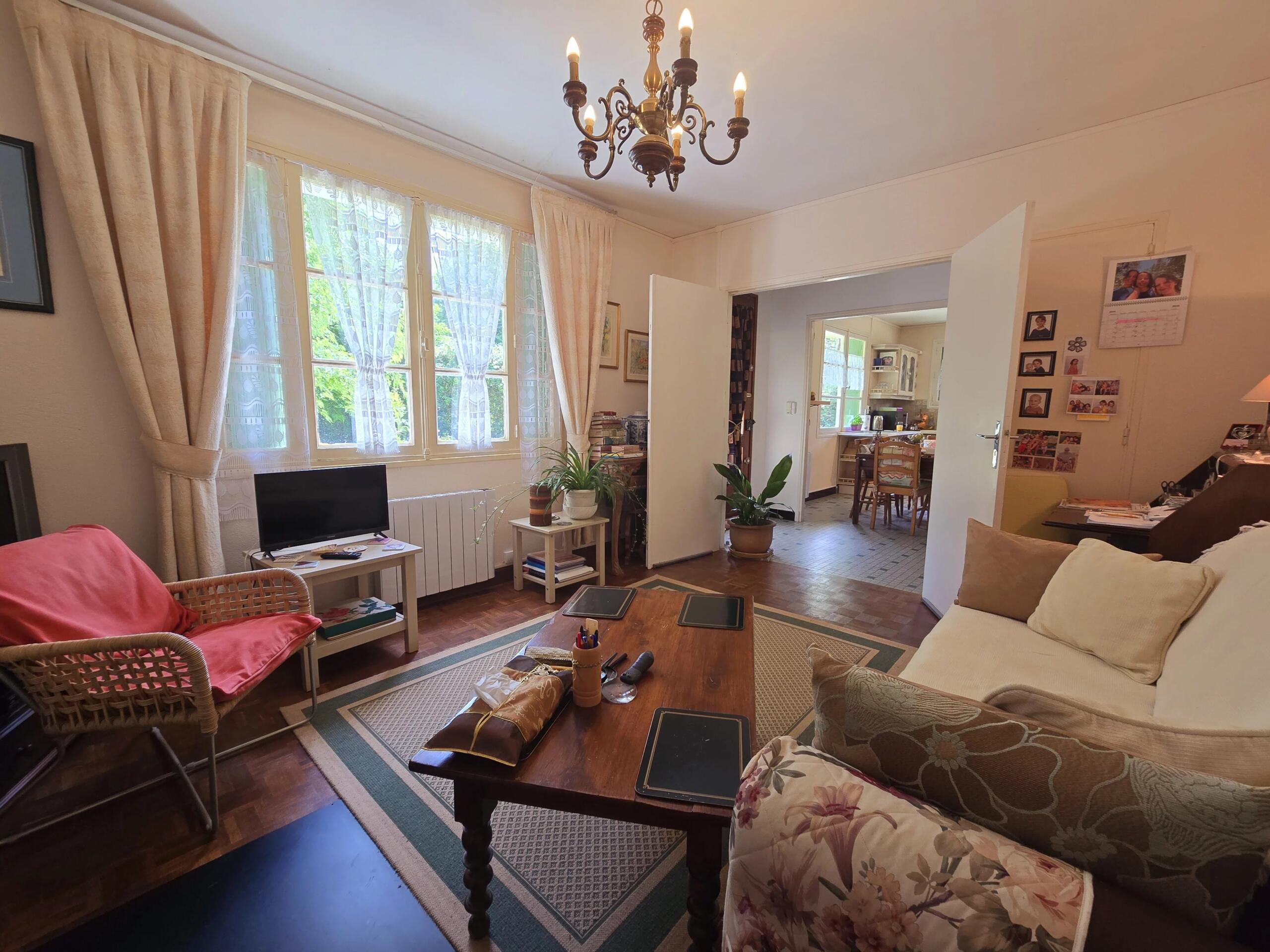 2 houses and outbuildings on 1.7 hectares near Eymet, Aquitaine – France – BVI81431