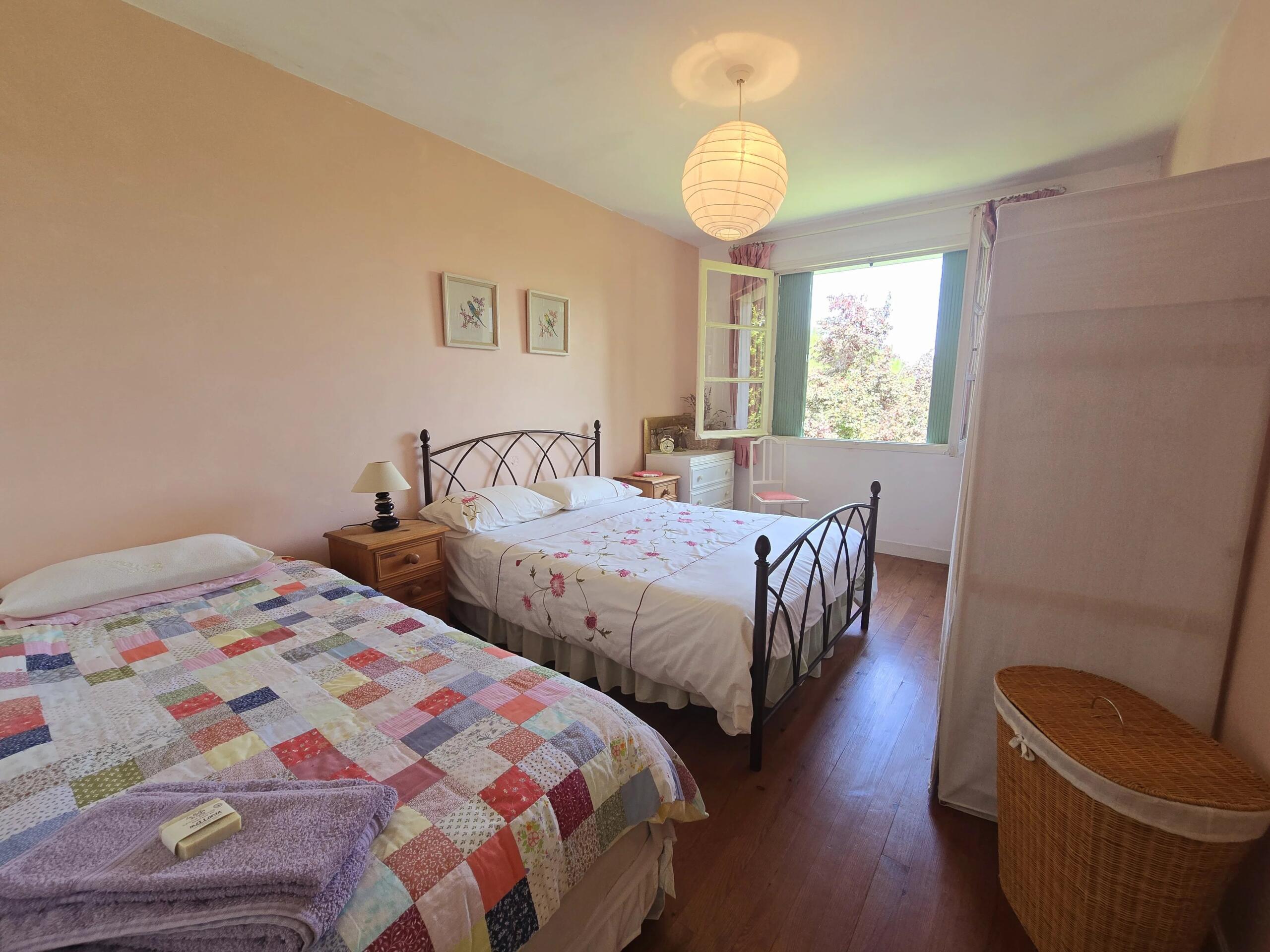 2 houses and outbuildings on 1.7 hectares near Eymet, Aquitaine – France – BVI81431