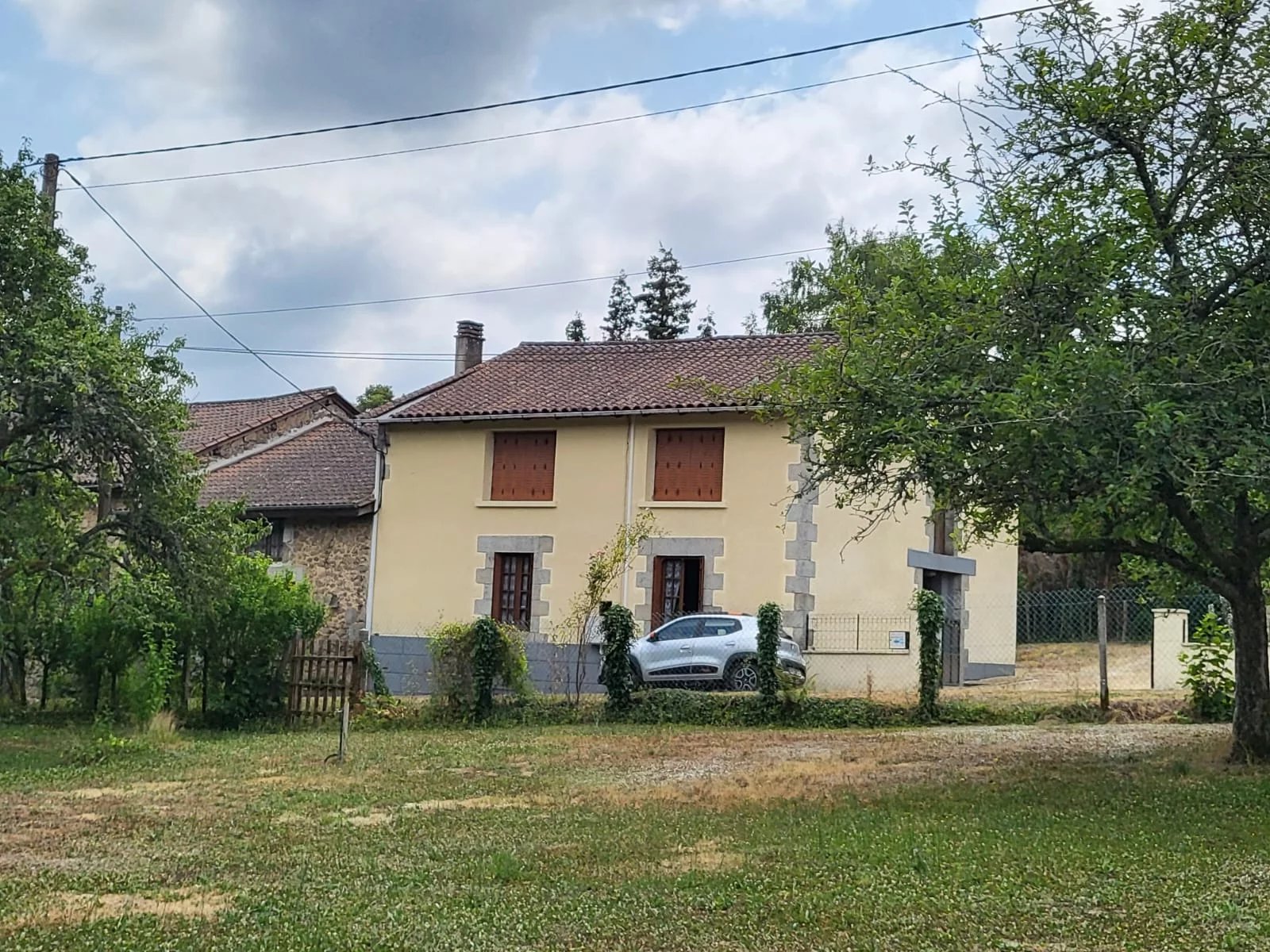 Comfortable house in hamlet with potential for development, Limousin – France – BVI81698