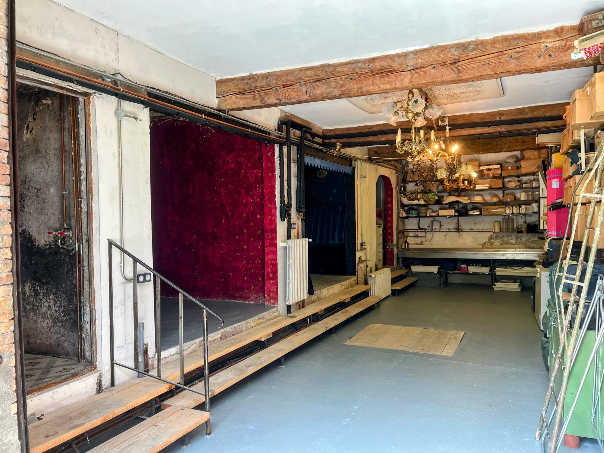 Near Limoux Unique Industrial-Style Loft in Picturesque French Village, Languedoc-Roussillon – France – BVI81170